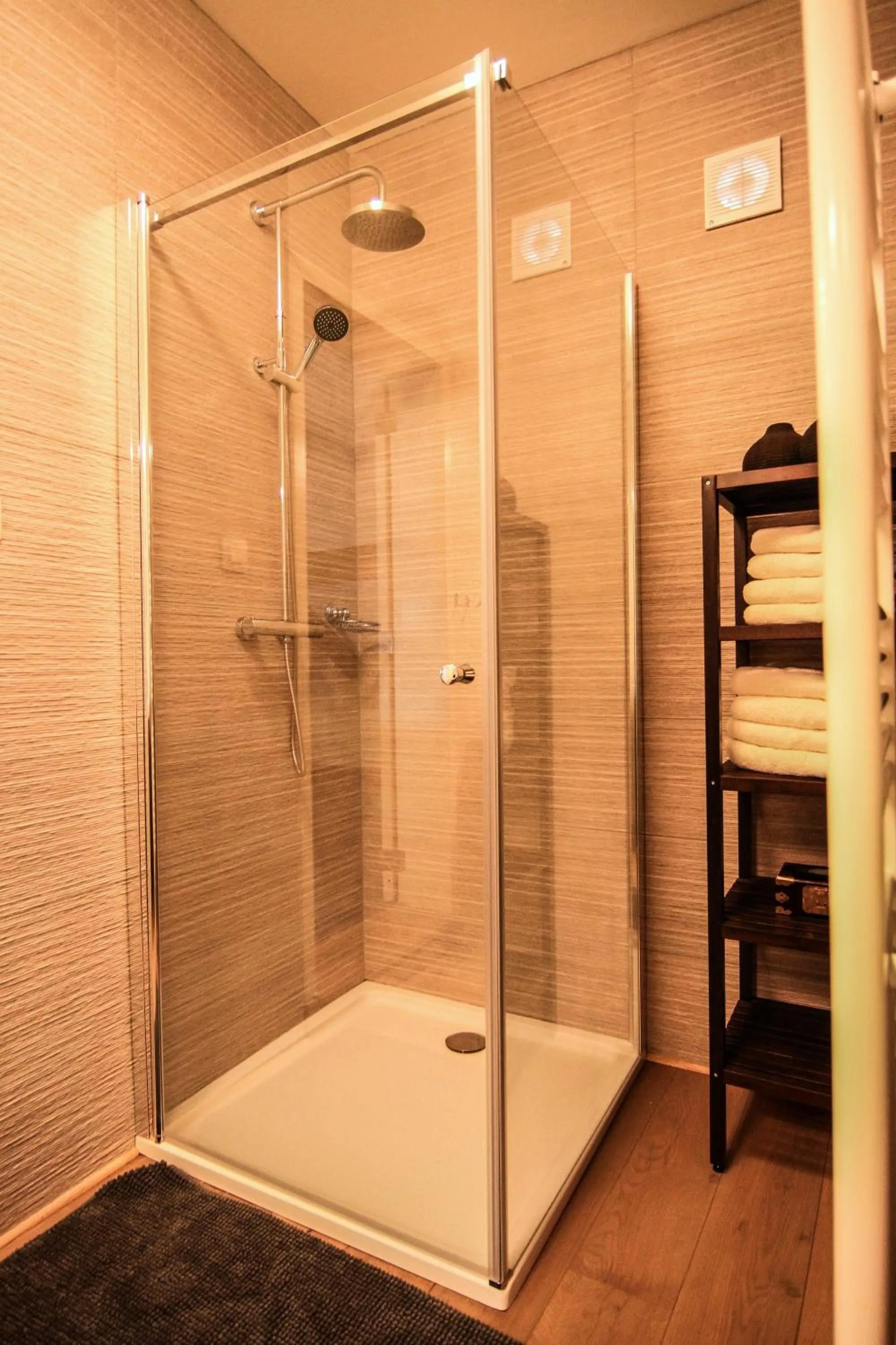 Shower in Het Hemelsveld