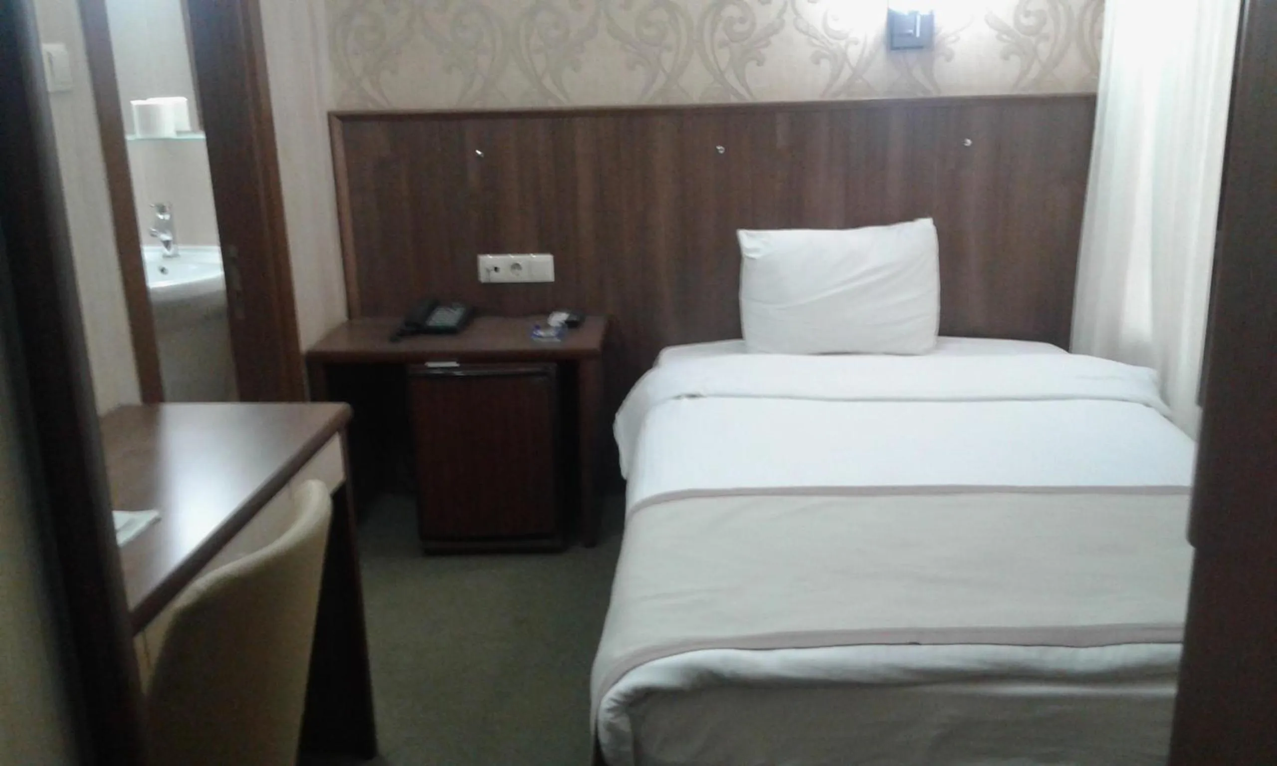 Photo of the whole room, Bed in Hosta Otel