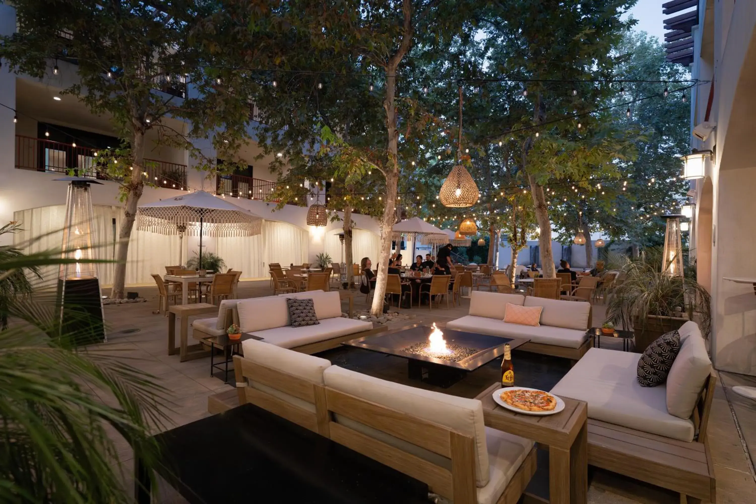 Restaurant/places to eat in Hotel Casa 425 + Lounge, A Four Sisters Inn Restaurant/places to eat in Hotel Casa 425 + Lounge, A Four Sisters Inn