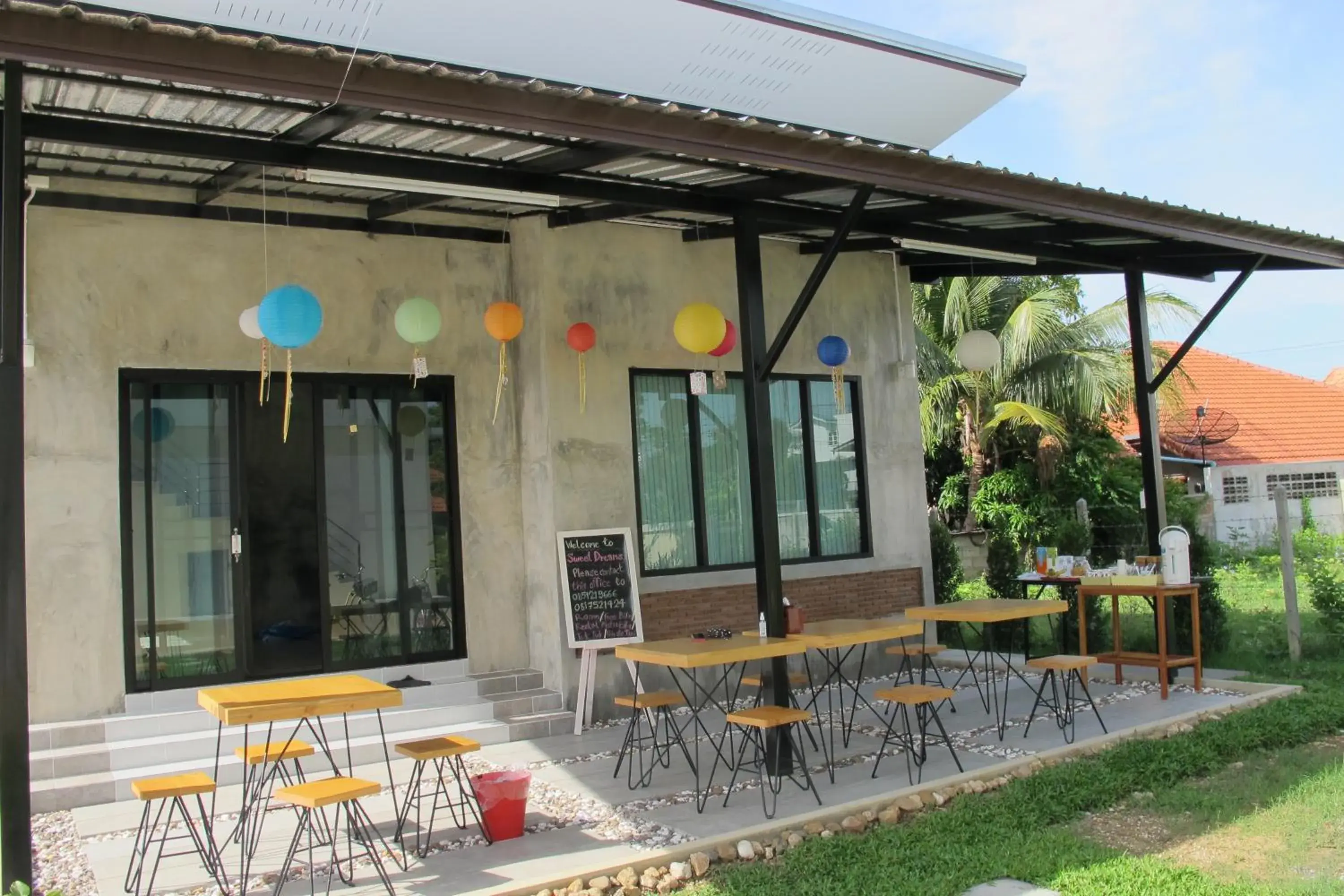 Property building in Sweet Dreams Property building in Sweet Dreams