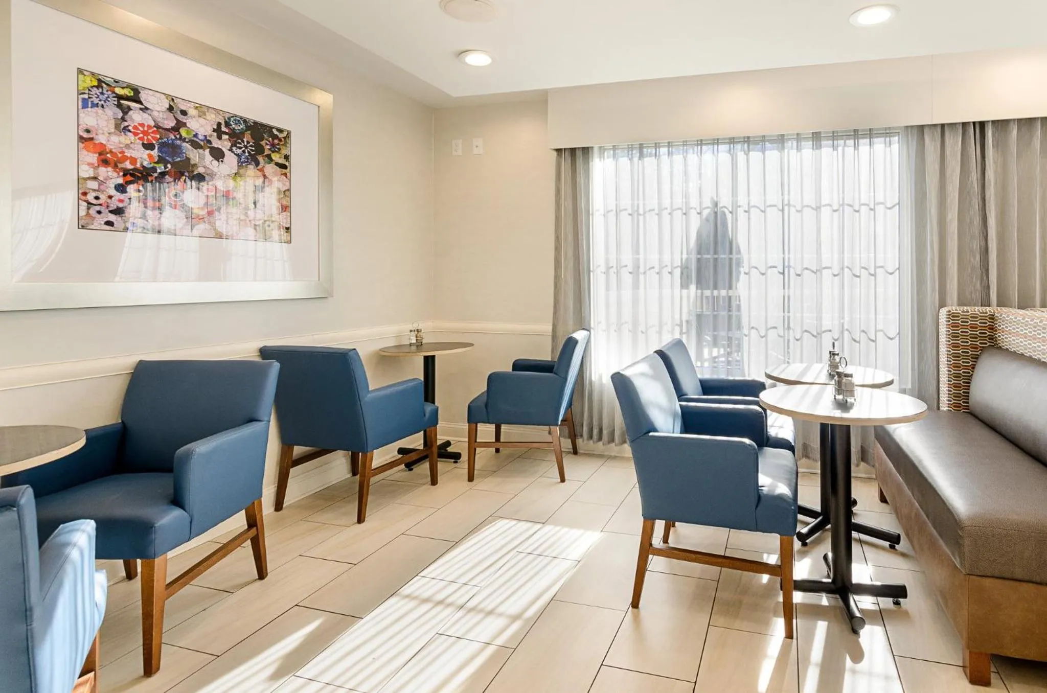 Breakfast in Holiday Inn Express Lexington by IHG