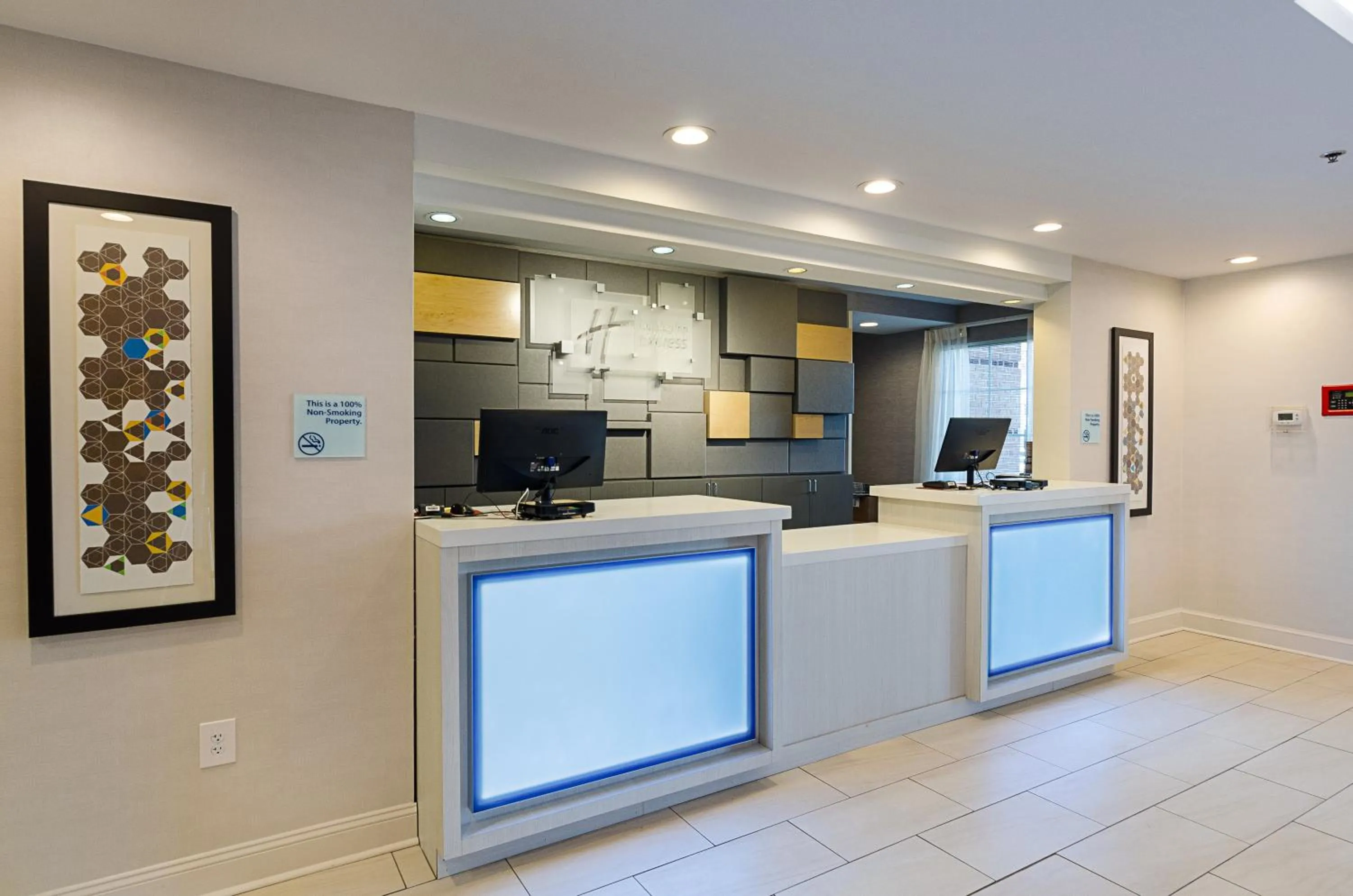 Lobby or reception in Holiday Inn Express Lexington by IHG