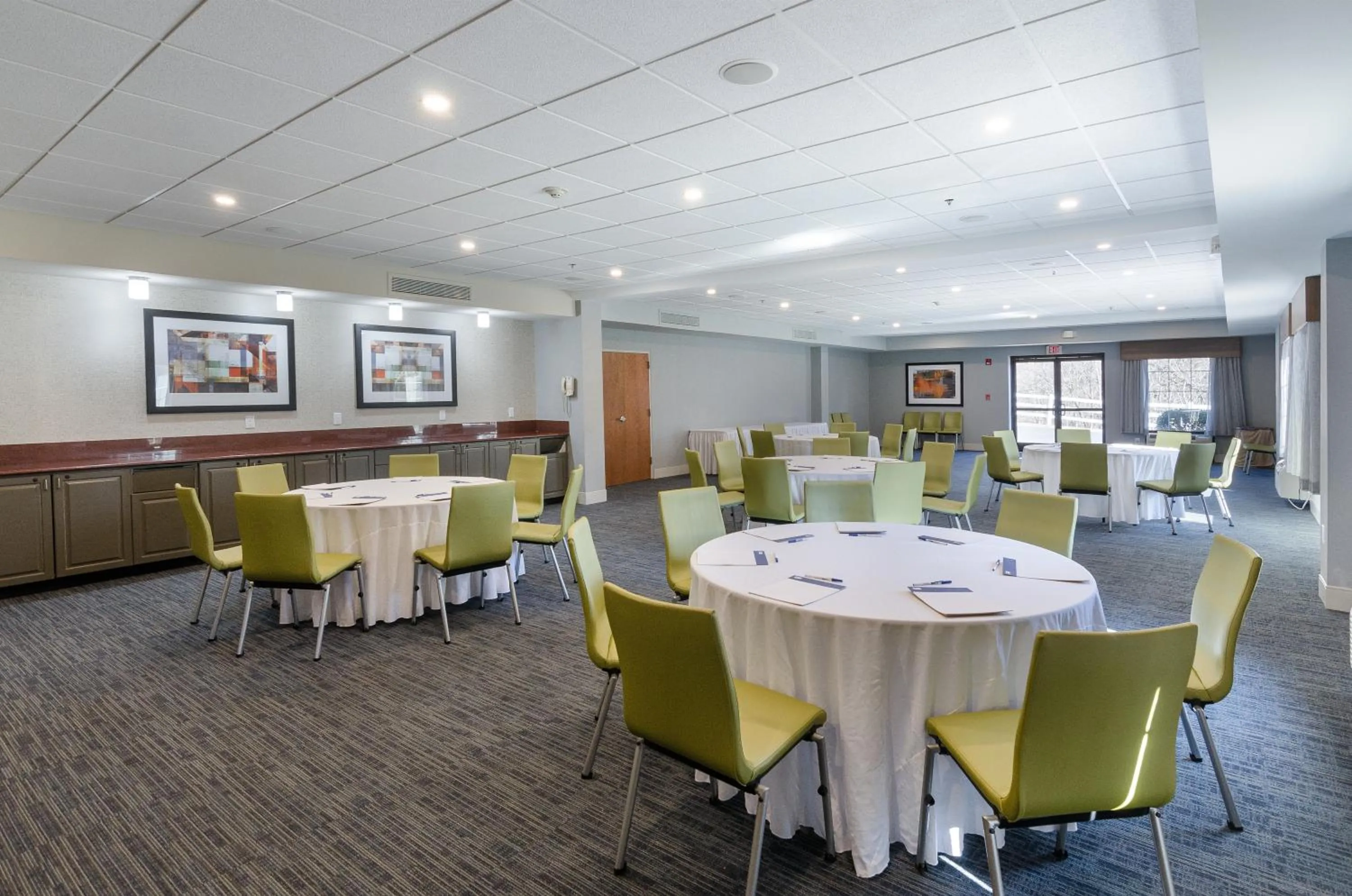Meeting/conference room in Holiday Inn Express Lexington by IHG