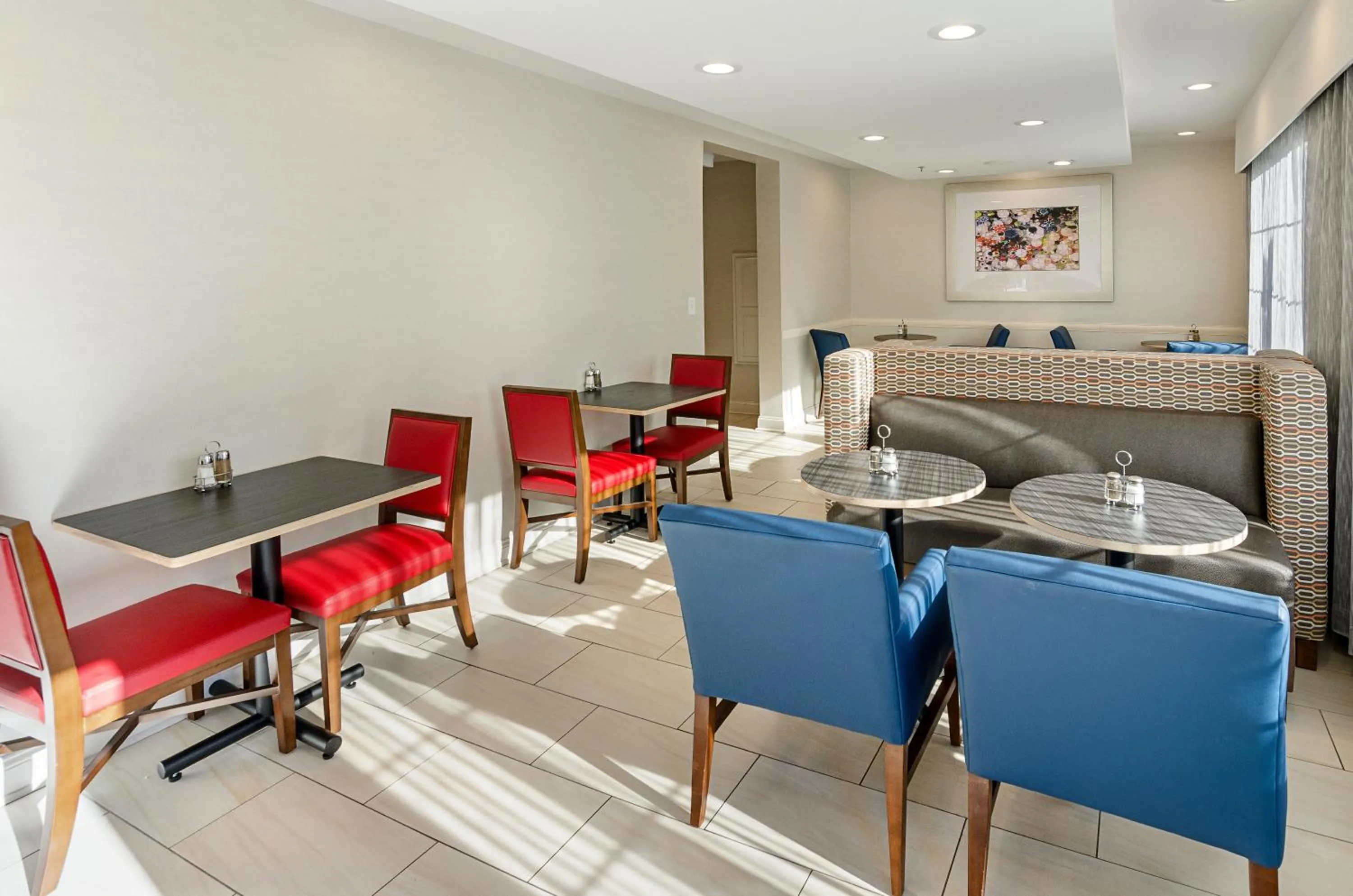 Breakfast in Holiday Inn Express Lexington by IHG