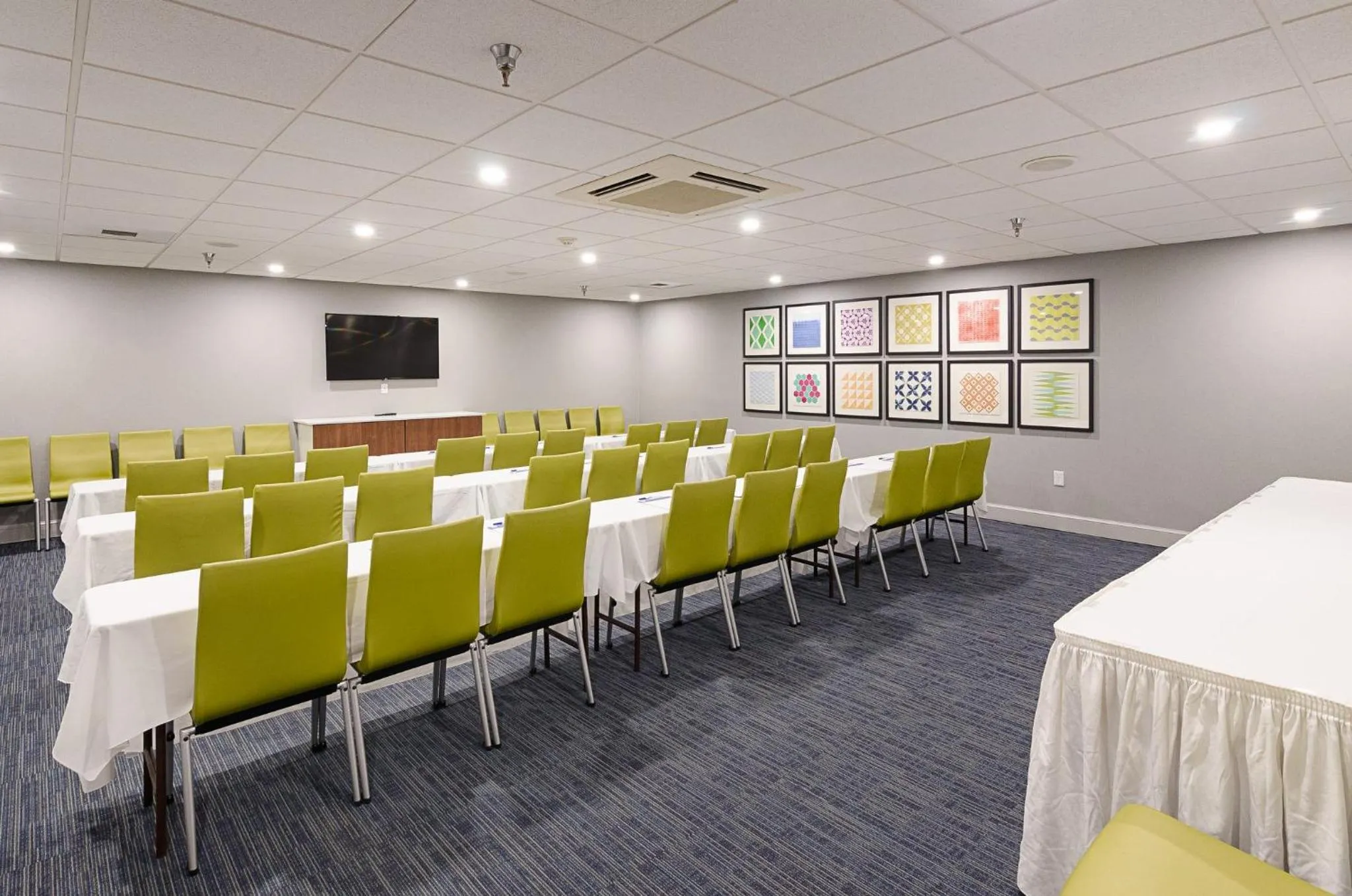 Meeting/conference room in Holiday Inn Express Lexington by IHG