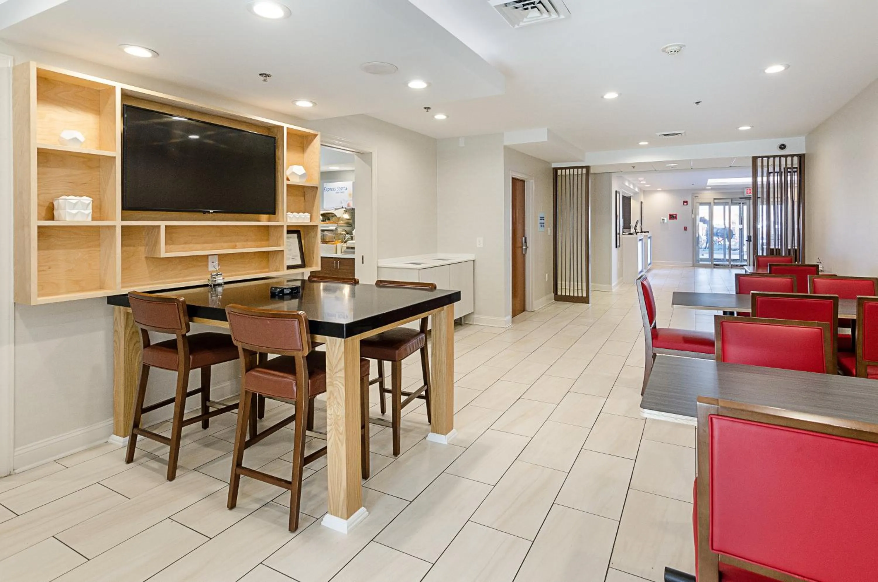 Breakfast in Holiday Inn Express Lexington by IHG