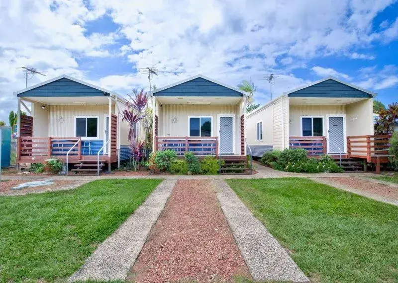 Two-Bedroom House in Kurrimine Beach Holiday Park Two-Bedroom House in Kurrimine Beach Holiday Park