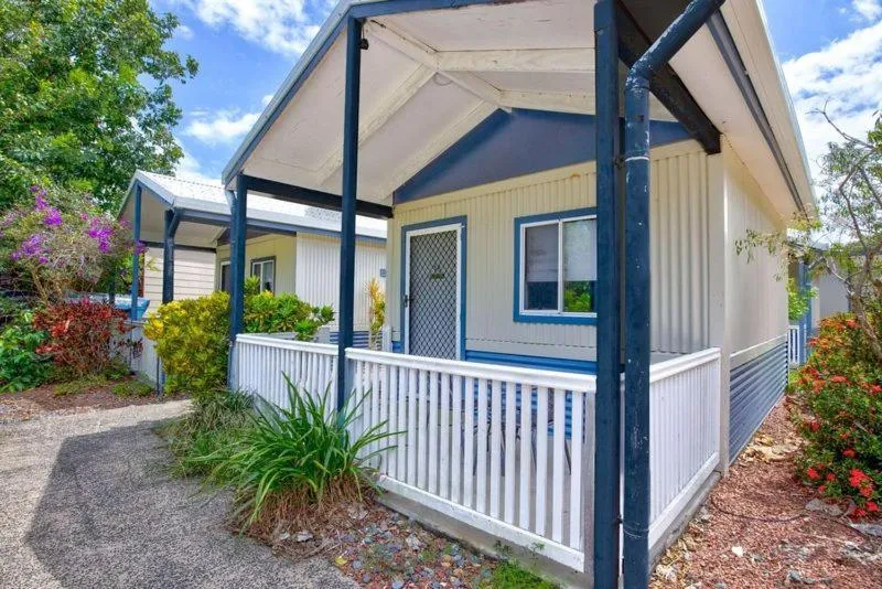 Property building in Kurrimine Beach Holiday Park