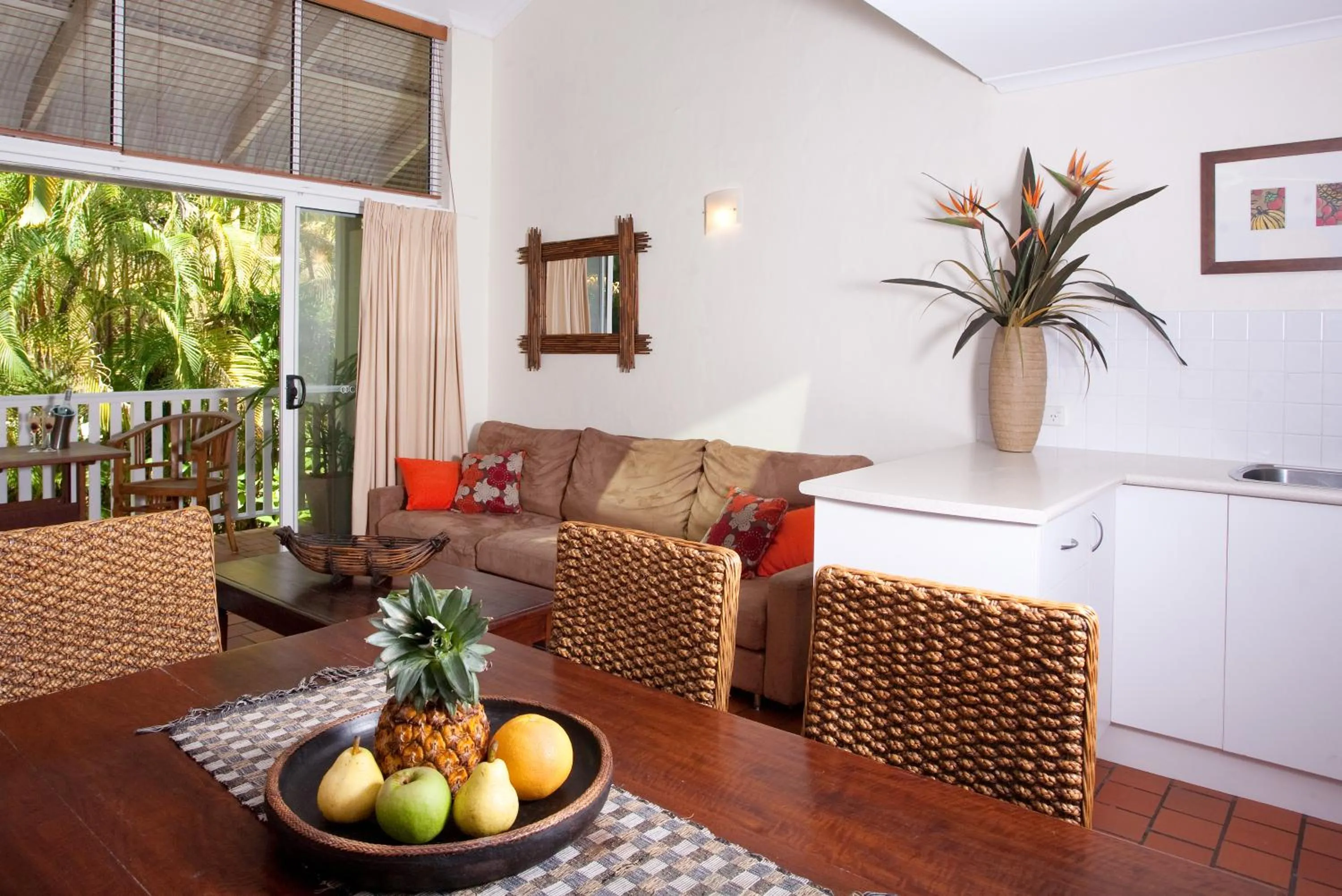 Dining area in Coral Sea Villas