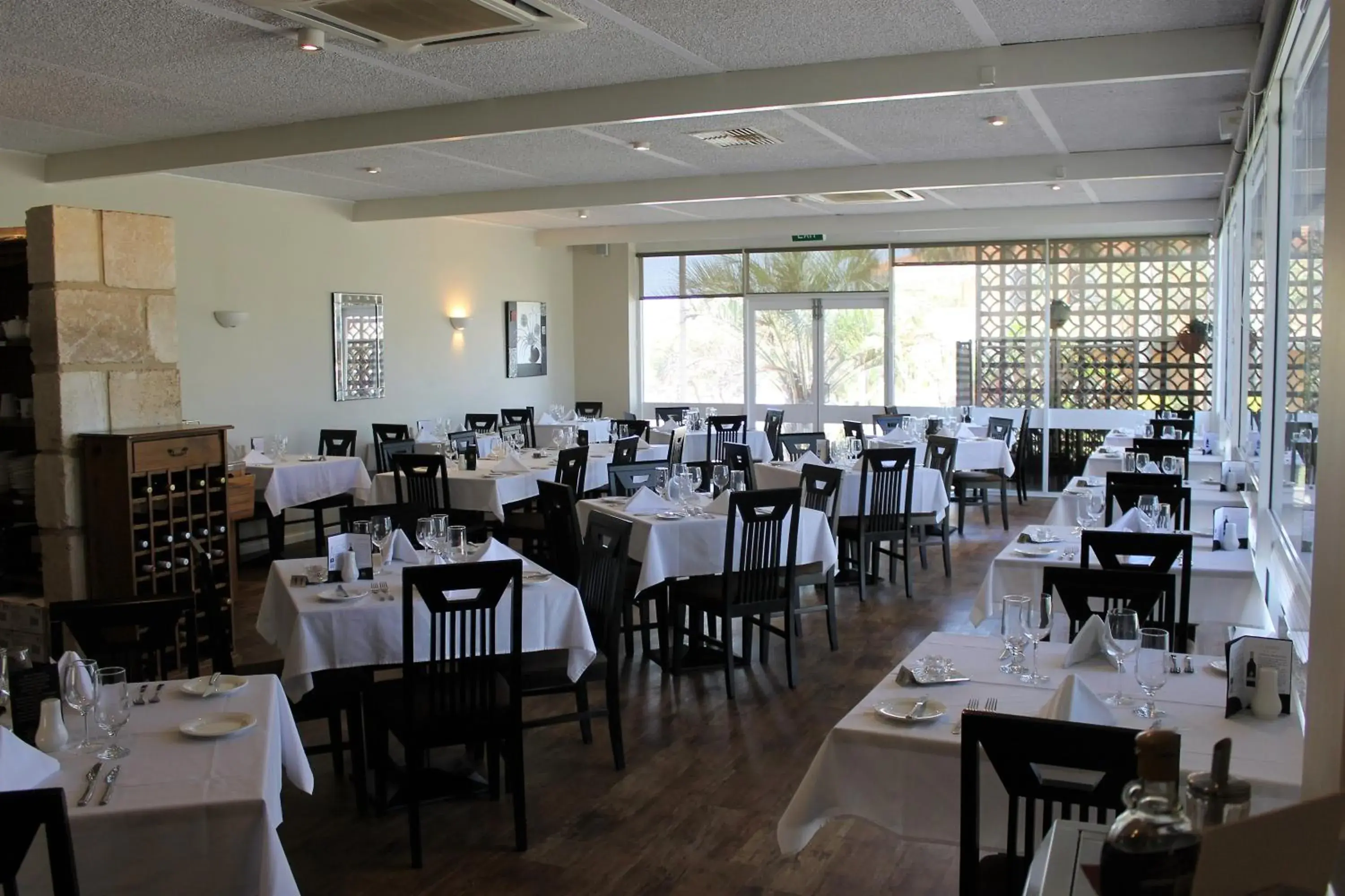 Restaurant/places to eat in Hospitality Geraldton SureStay Collection by Best Western Restaurant/places to eat in Hospitality Geraldton SureStay Collection by Best Western