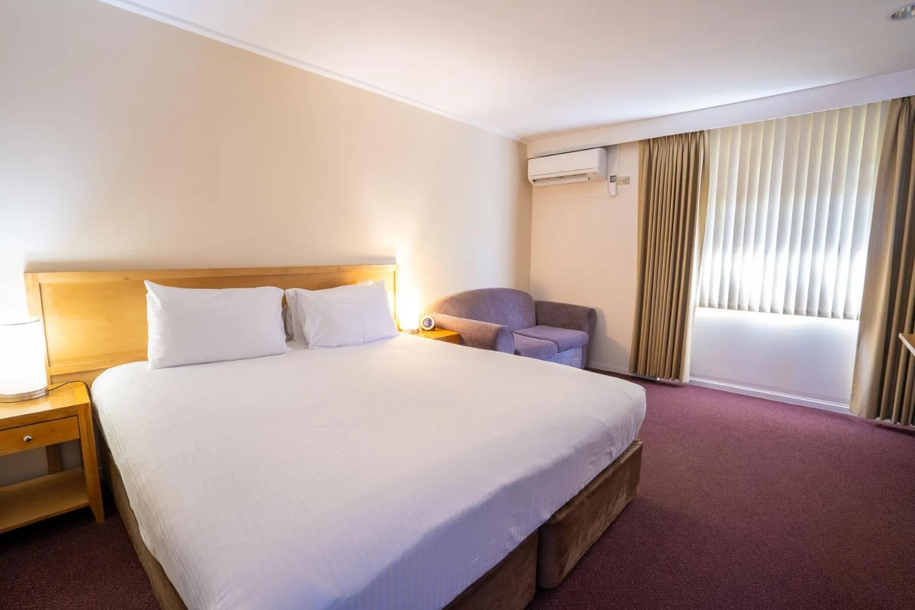 Bed in Hospitality Geraldton SureStay Collection by Best Western