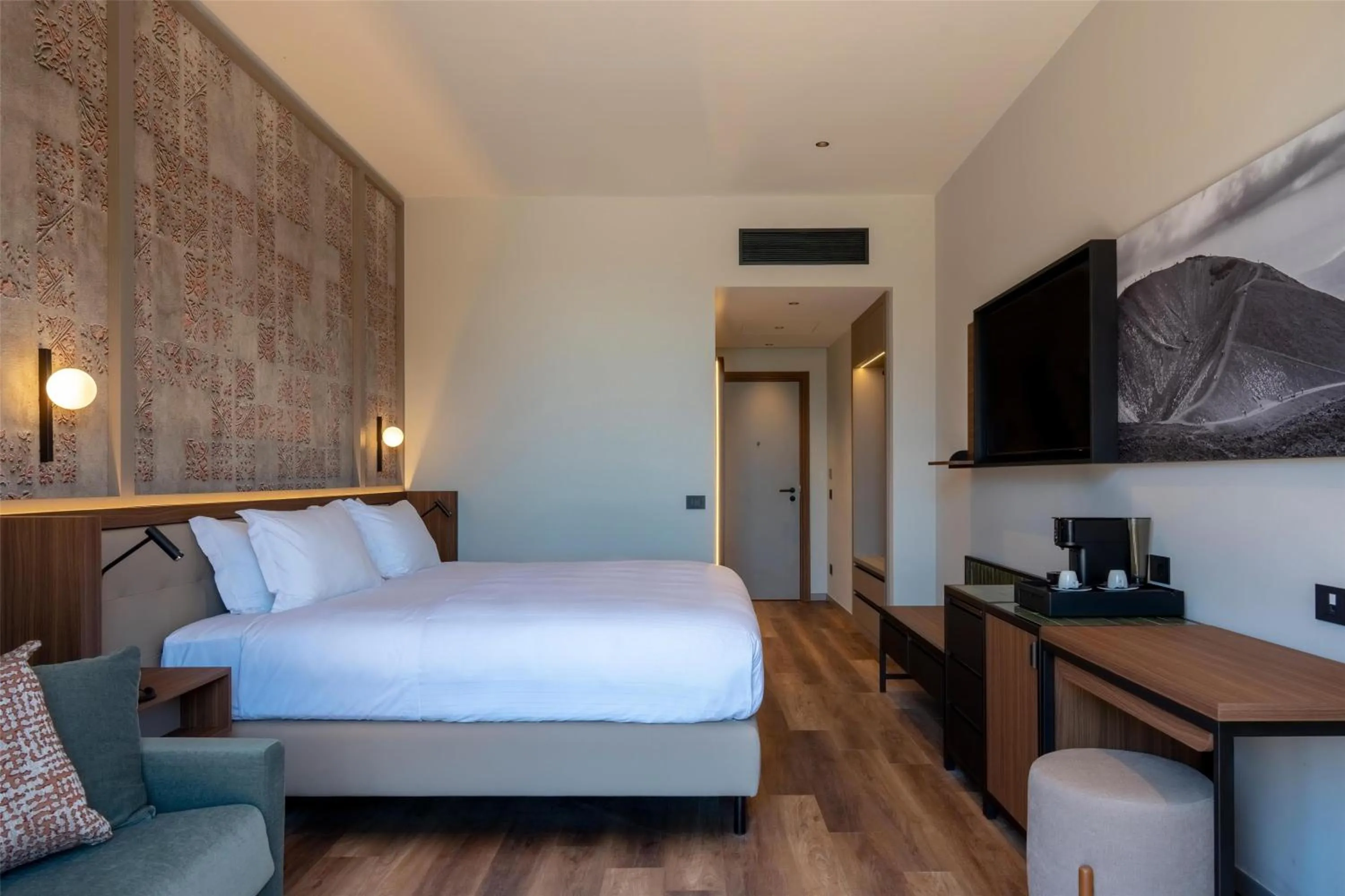 Bed in Picciolo Etna Golf Resort & Spa, Curio Collection by Hilton