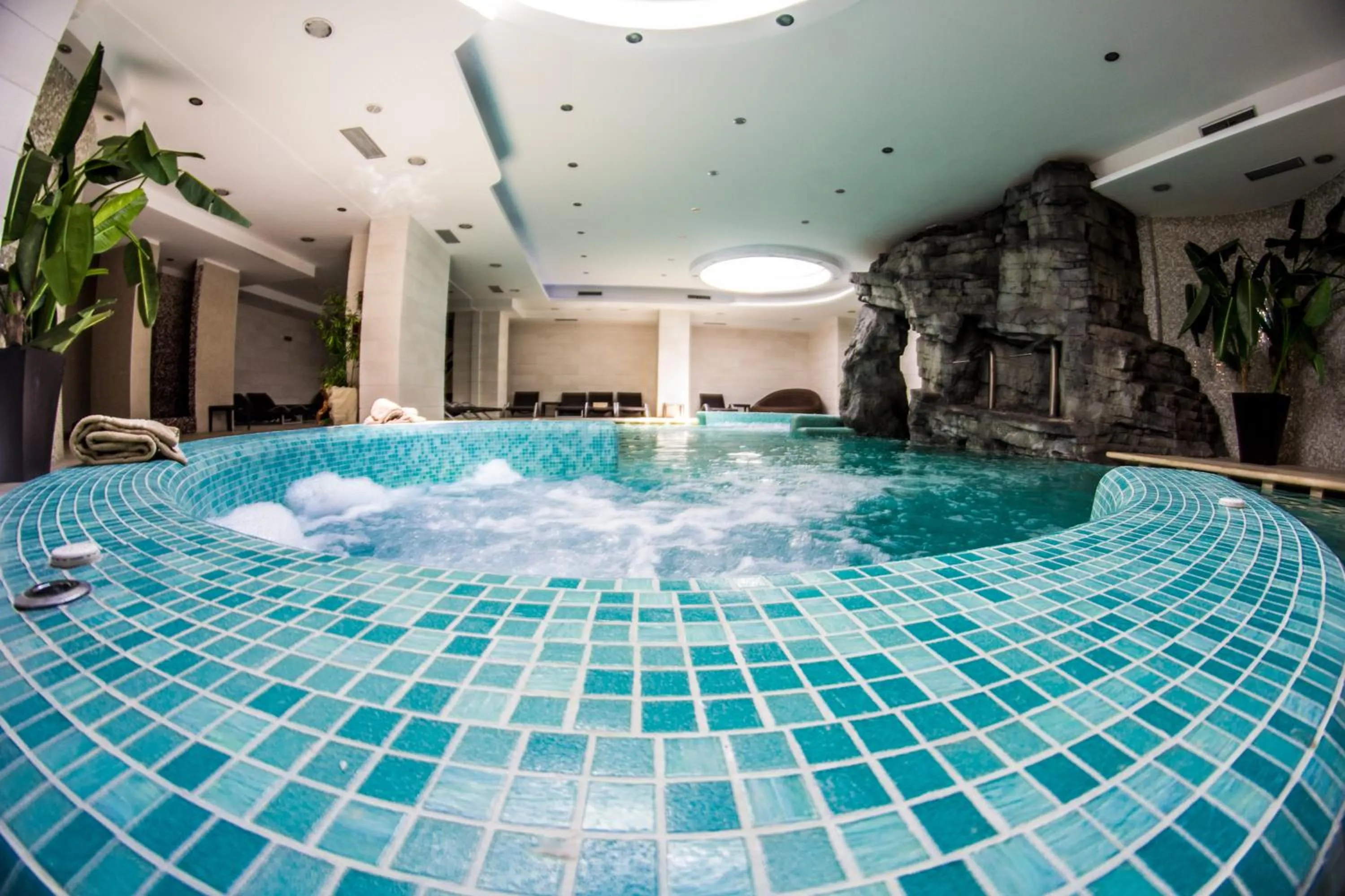 Hot Tub in Picciolo Etna Golf Resort & Spa, Curio Collection by Hilton