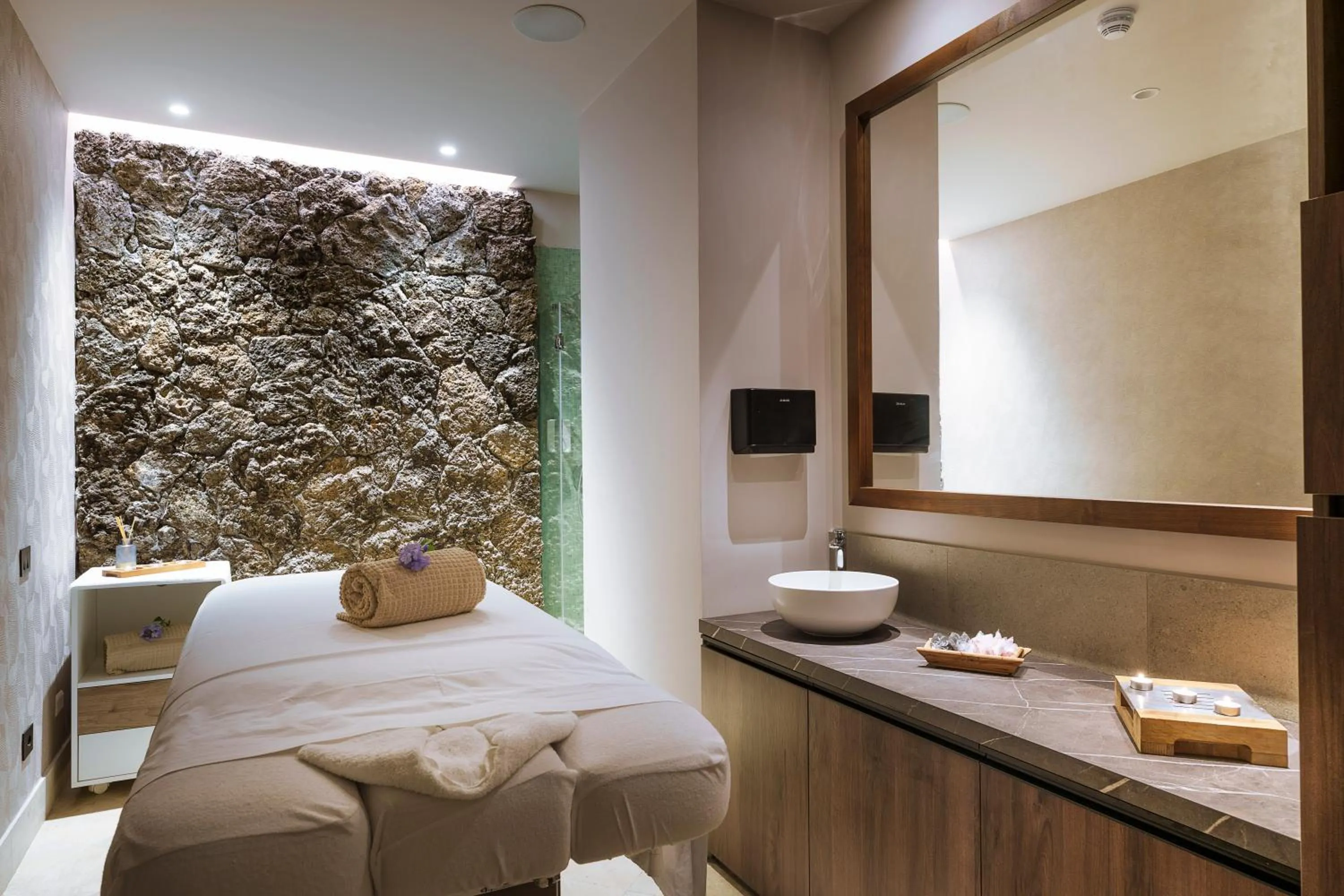 Massage in Picciolo Etna Golf Resort & Spa, Curio Collection by Hilton