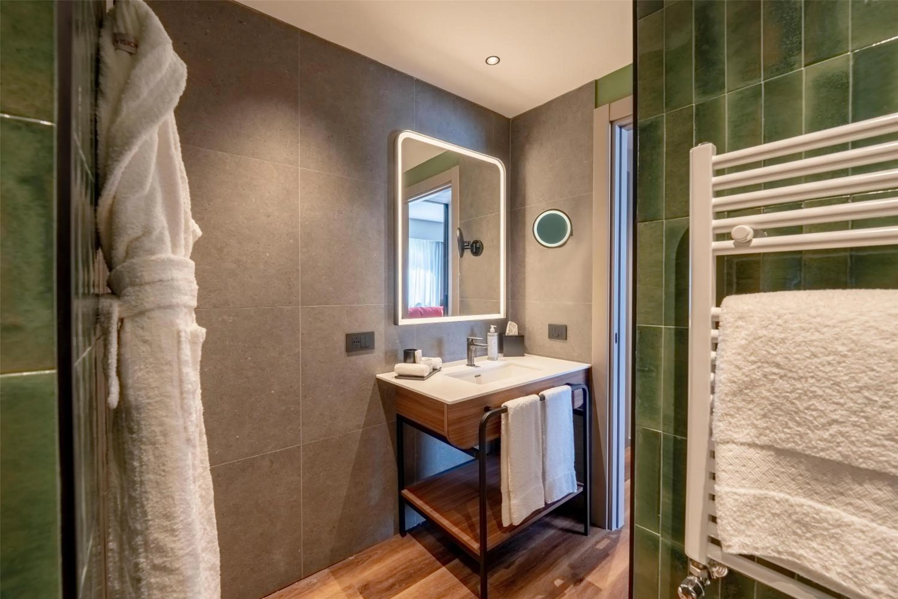 Bathroom, Bed in Picciolo Etna Golf Resort & Spa, Curio Collection by Hilton