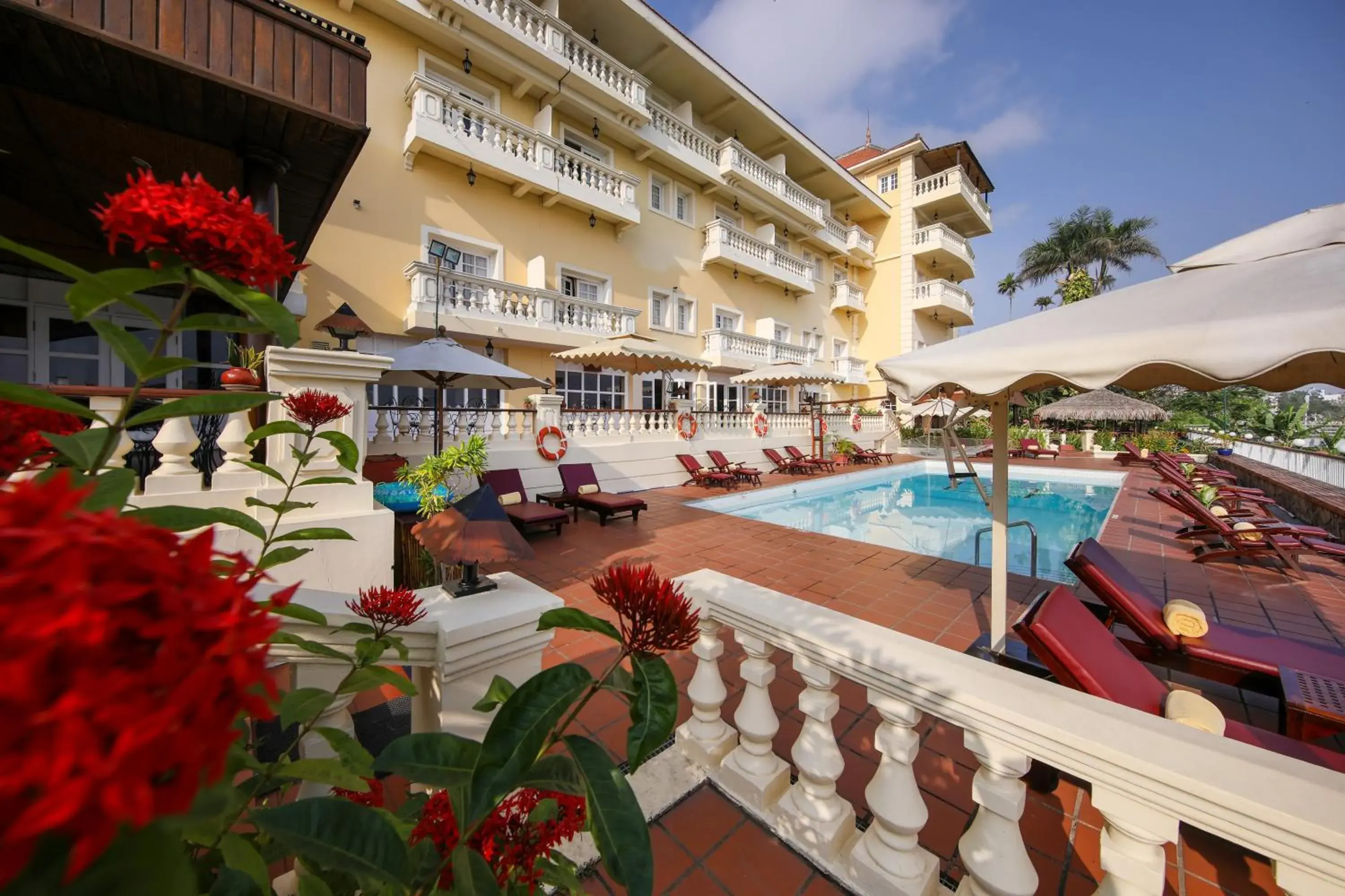 Swimming pool in Victoria Chau Doc Hotel Swimming pool in Victoria Chau Doc Hotel