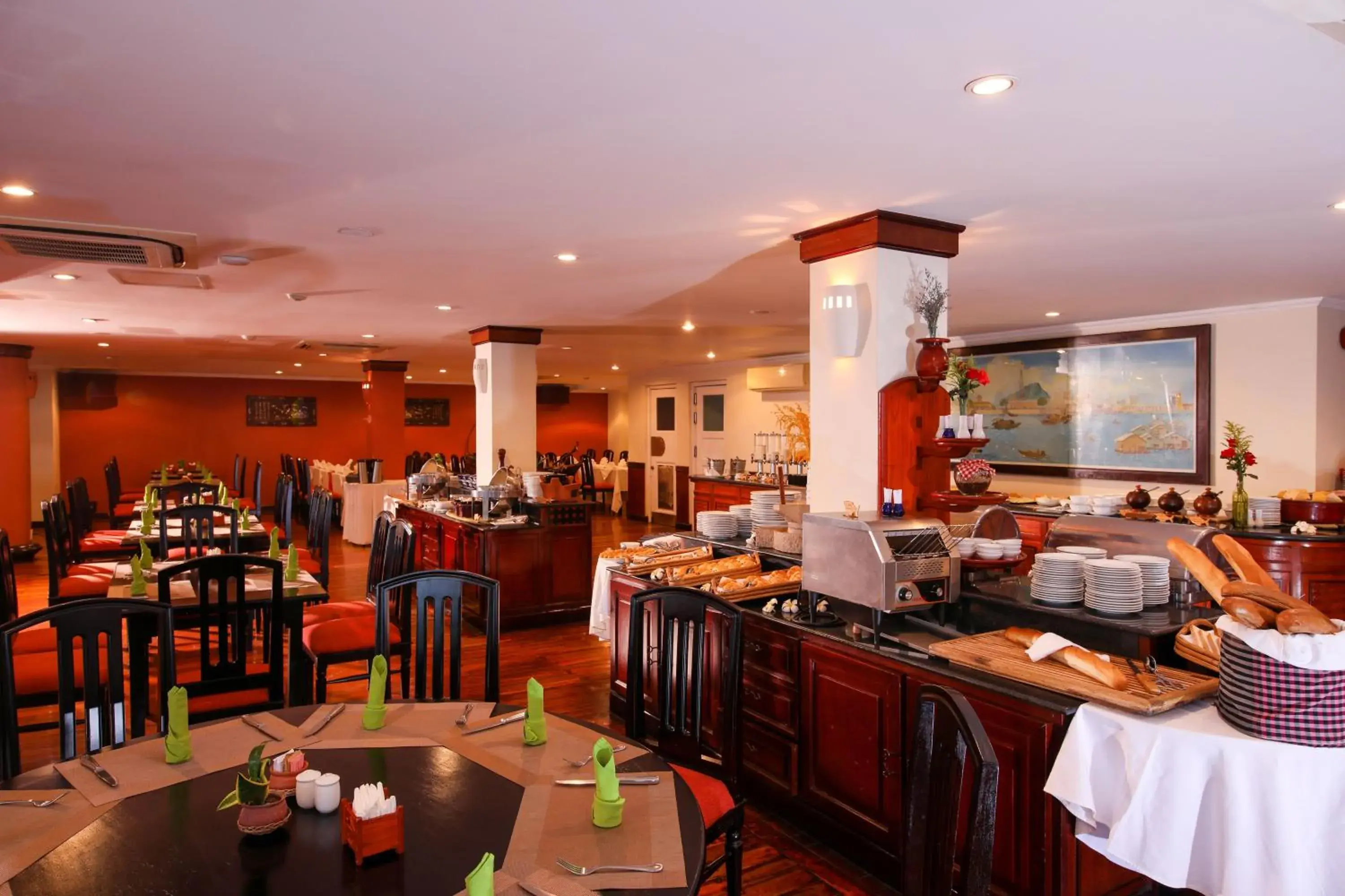 Restaurant/places to eat in Victoria Chau Doc Hotel Restaurant/places to eat in Victoria Chau Doc Hotel