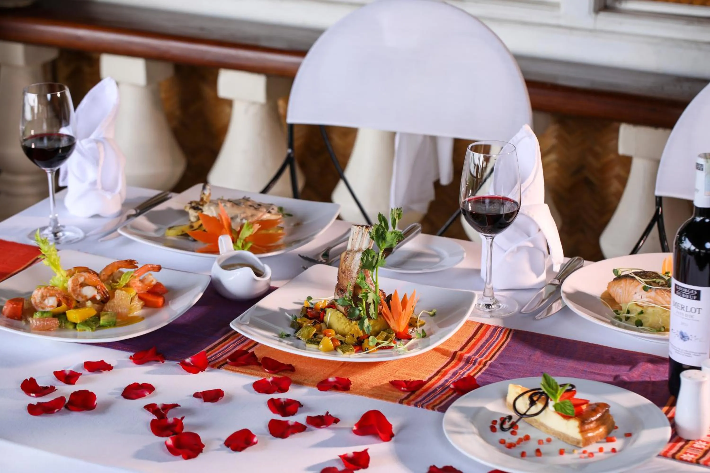 Food and drinks in Victoria Chau Doc Hotel