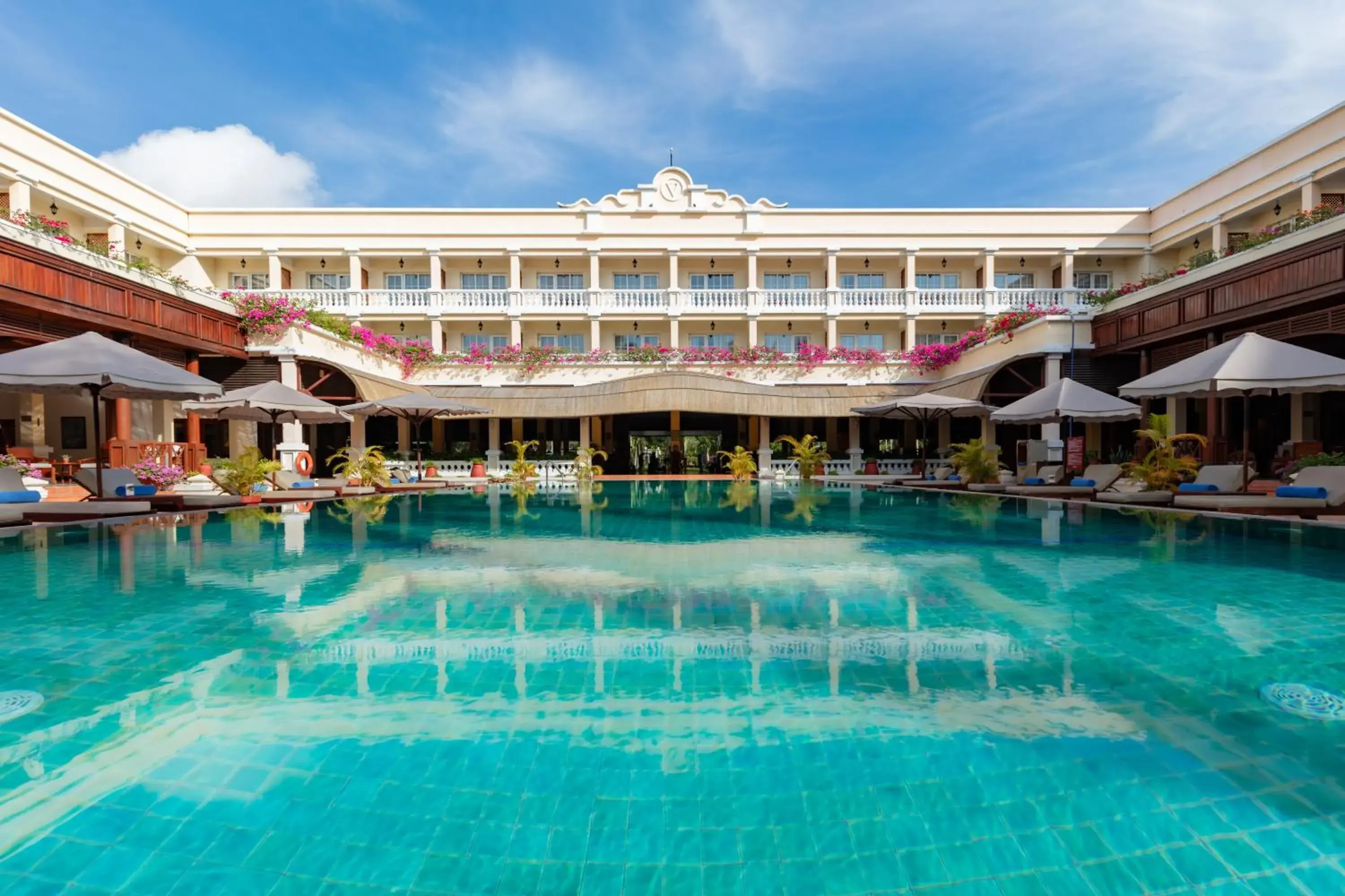 Swimming pool in Victoria Can Tho Resort Swimming pool in Victoria Can Tho Resort