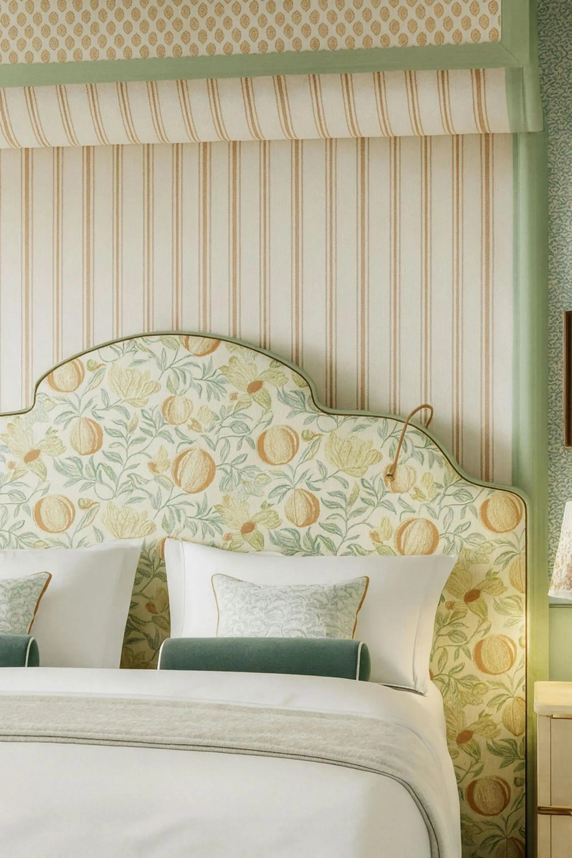 Photo of the whole room, Bed in Mount Juliet Estate, Autograph Collection