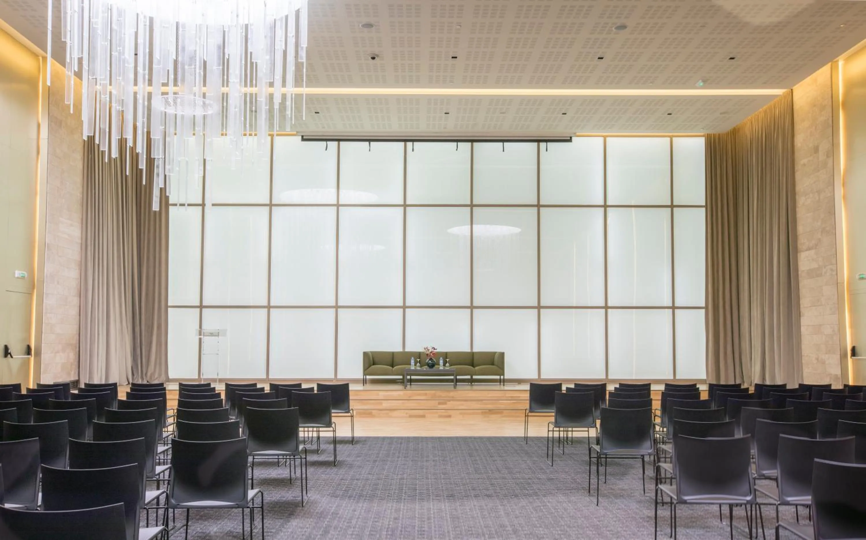 Meeting/conference room in Holiday Inn Algiers - Cheraga Tower by IHG