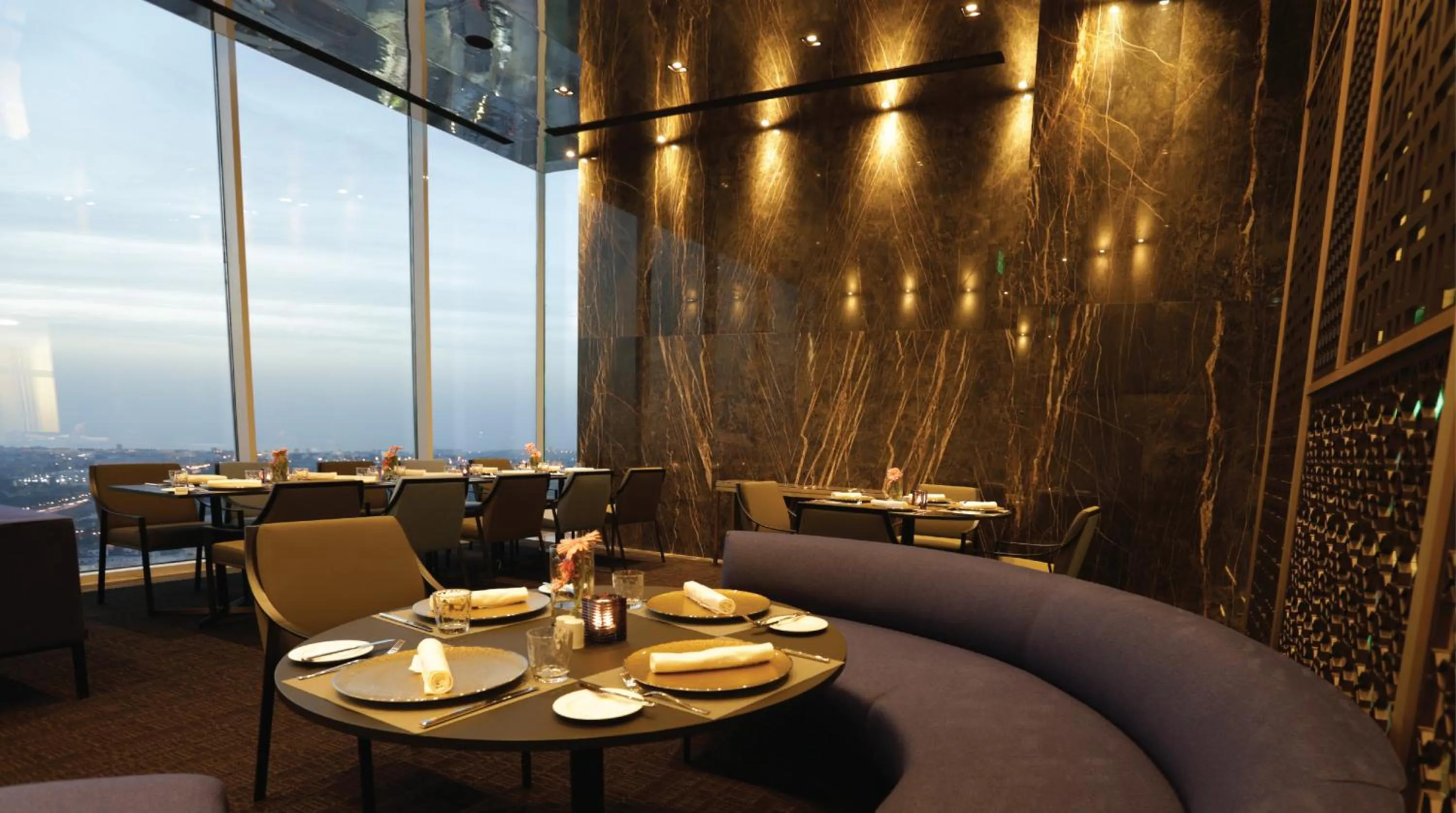 Restaurant/places to eat in Holiday Inn Algiers - Cheraga Tower by IHG