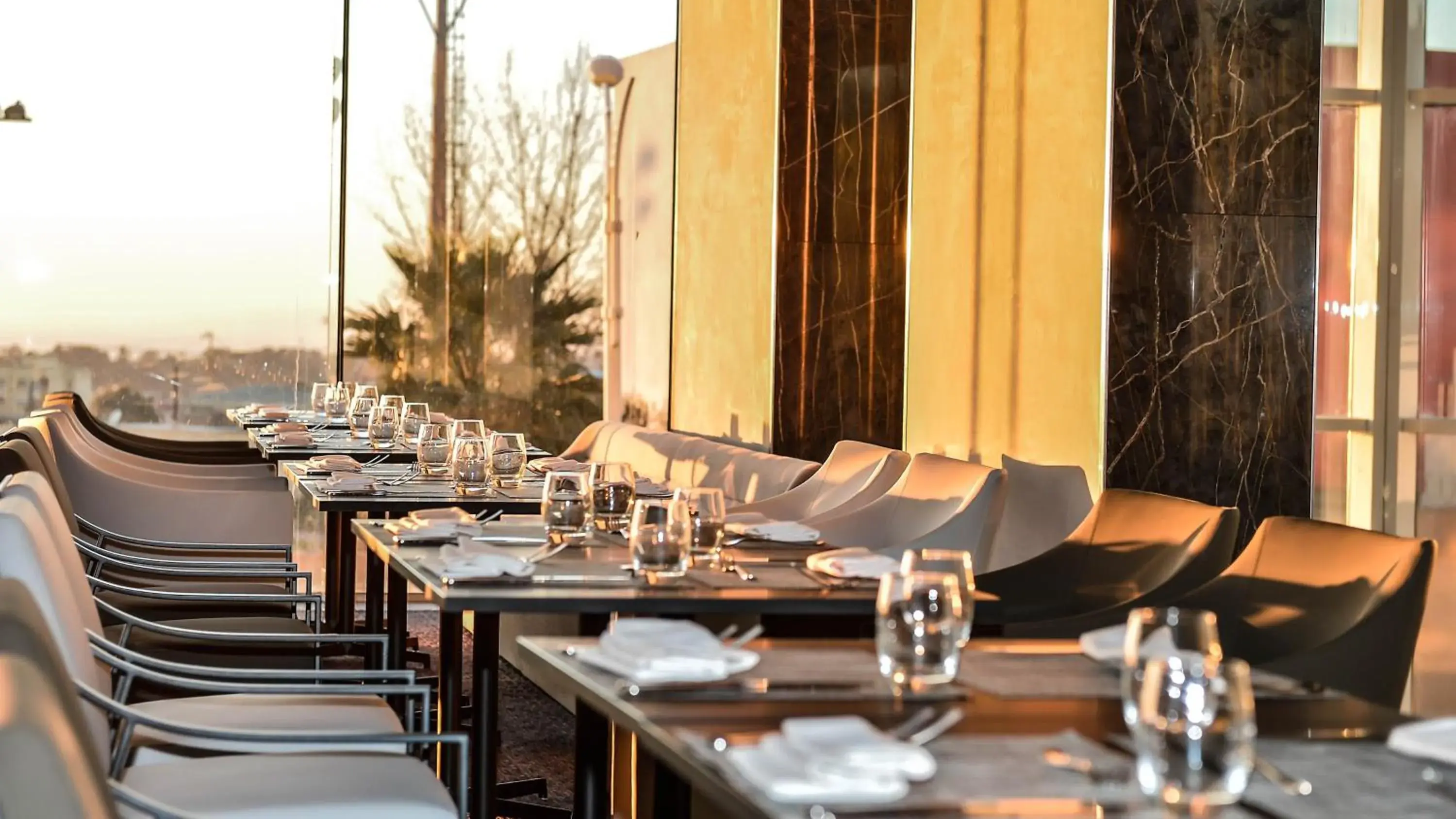 Restaurant/places to eat in Holiday Inn Algiers - Cheraga Tower by IHG Restaurant/places to eat in Holiday Inn Algiers - Cheraga Tower by IHG