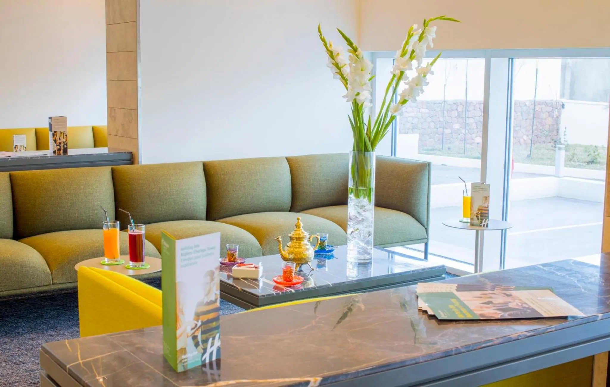 Lounge or bar in Holiday Inn Algiers - Cheraga Tower by IHG