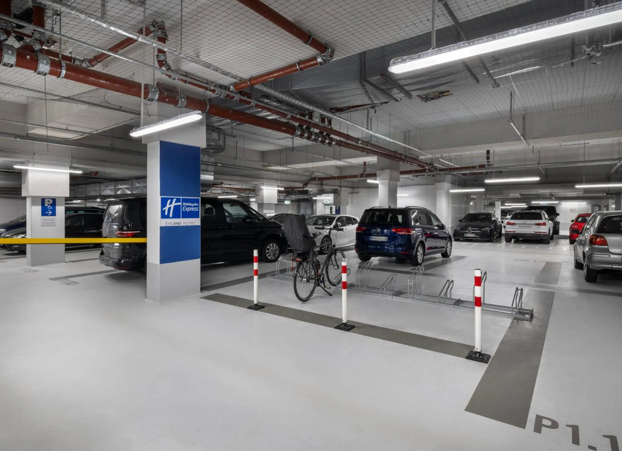 Lobby or reception in Holiday Inn Express Munich City West by IHG