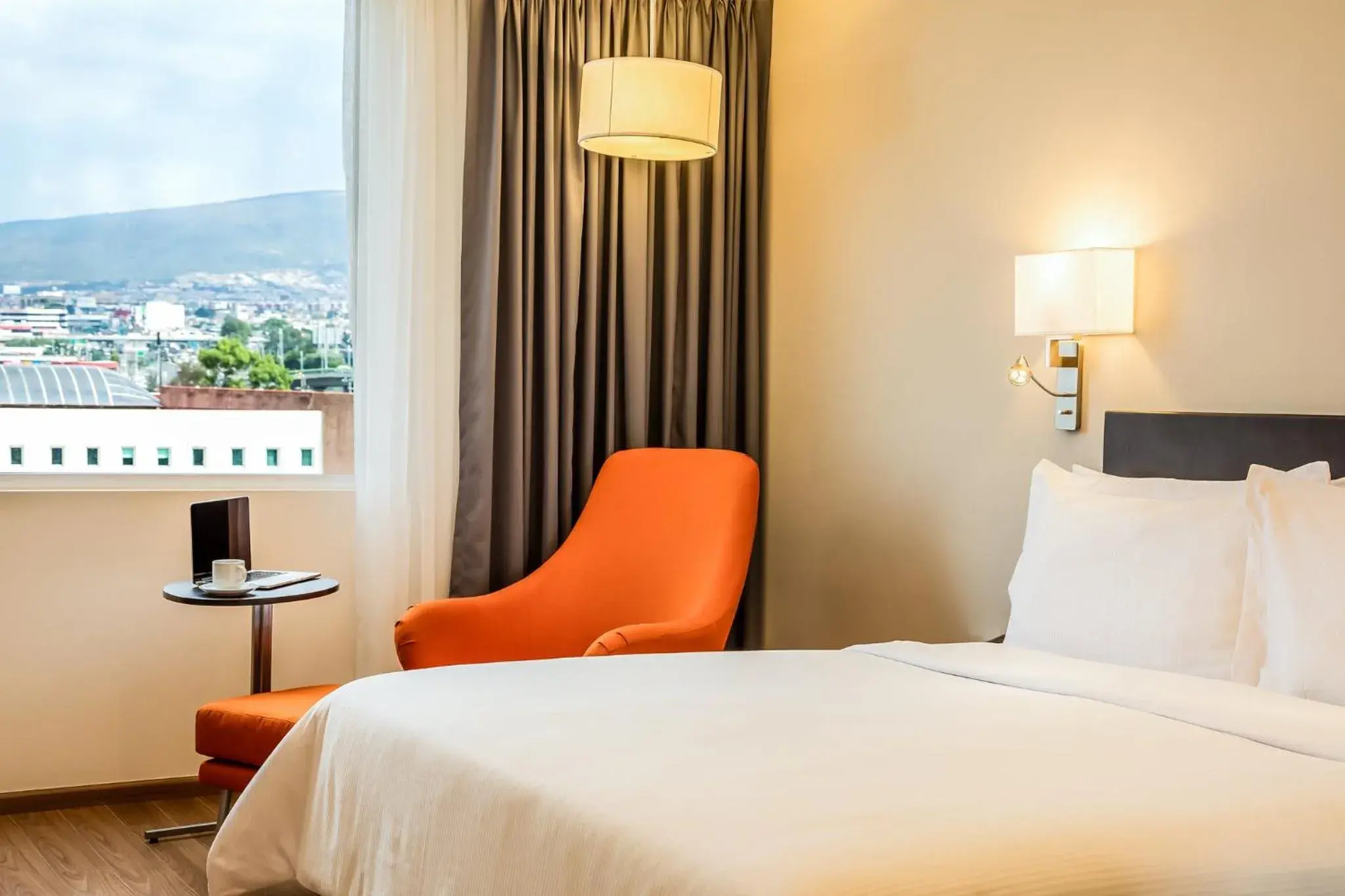 Photo of the whole room, Bed in Fiesta Inn Pachuca Gran Patio Photo of the whole room, Bed in Fiesta Inn Pachuca Gran Patio