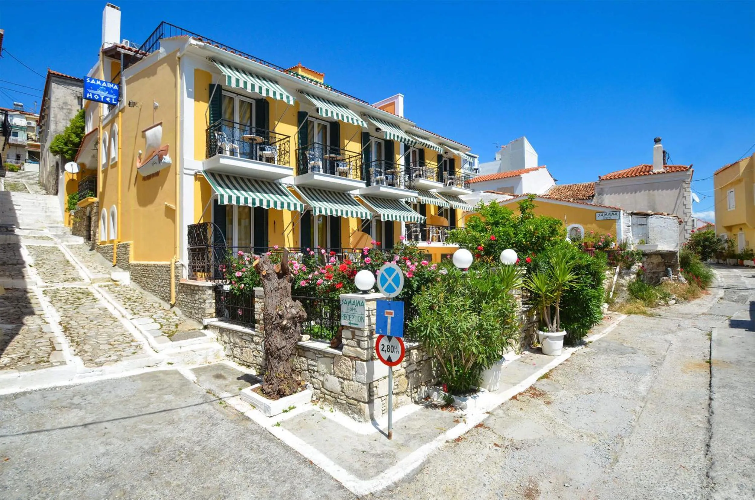 Samaina HOTEL