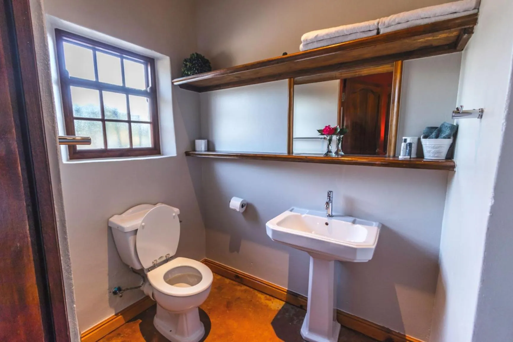 Property building in De Leeuwenhof Estate