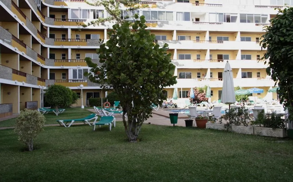 Facade/entrance in Apartamentos Los Tilos