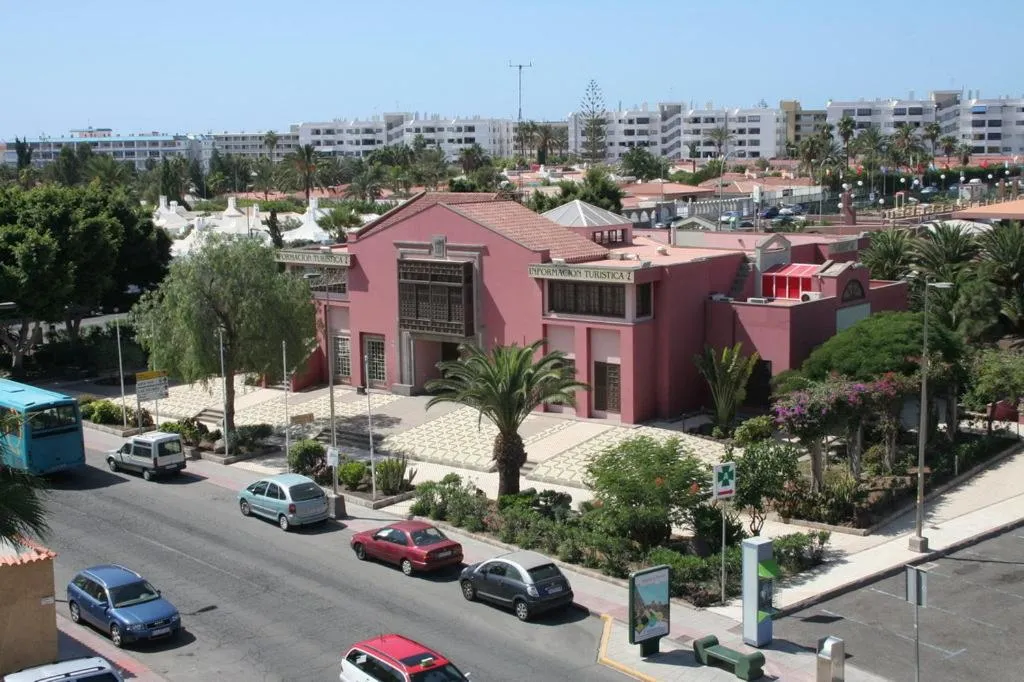 Facade/entrance in Apartamentos Los Tilos
