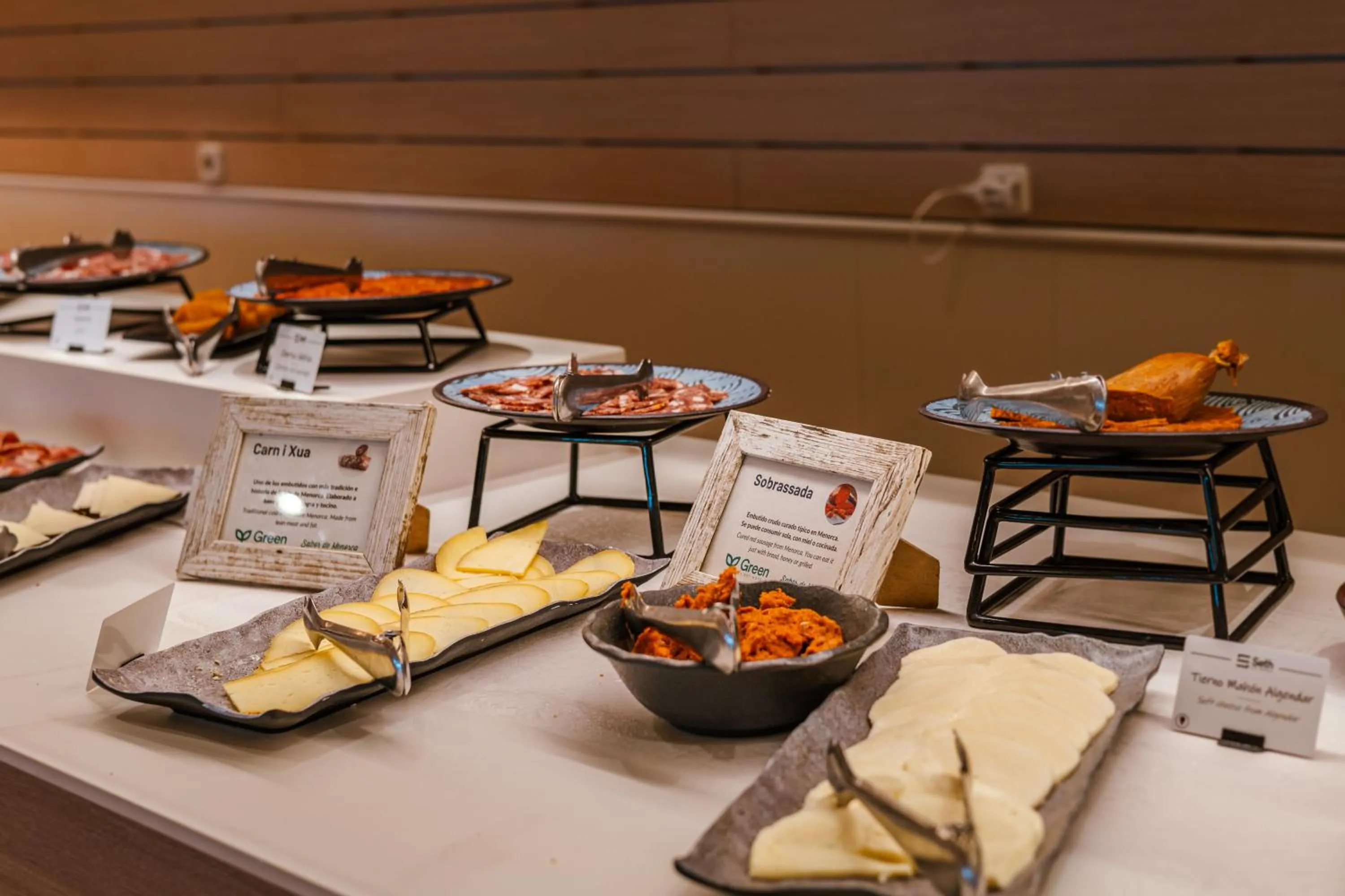 Breakfast in Seth Santo Tomás