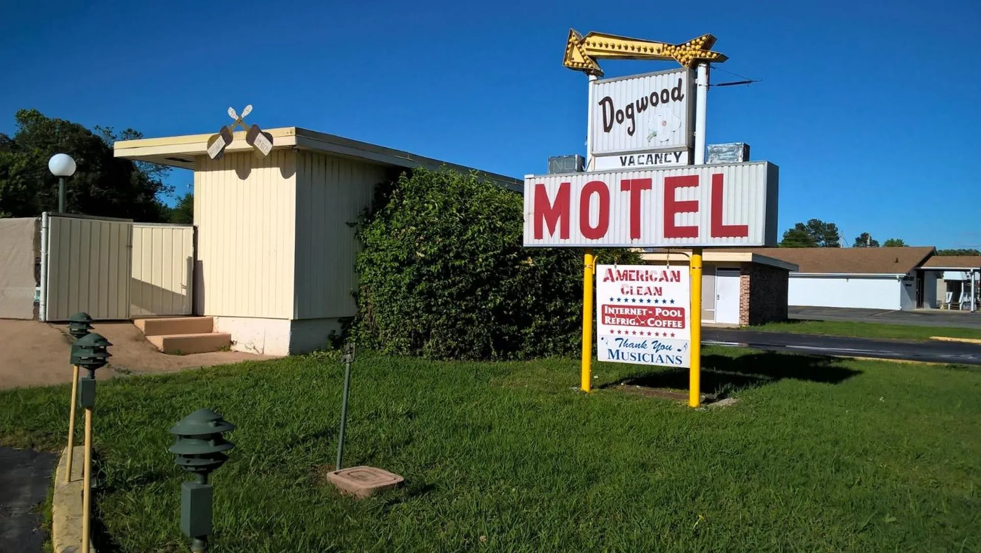 Street view in Dogwood Motel