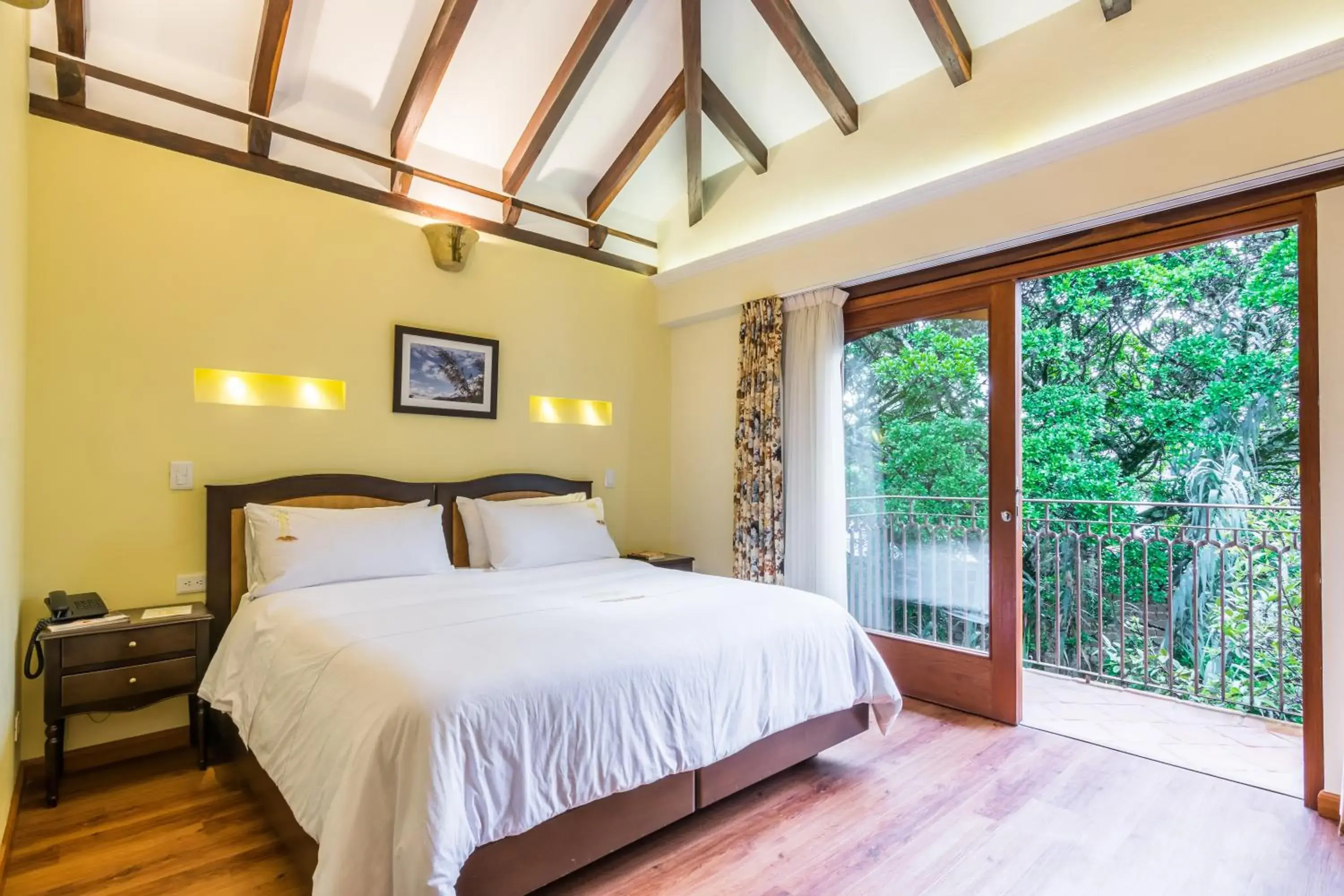 Double Room with Balcony in La Casa Del Arbol Hotel Boutique Villa de Leyva Double Room with Balcony in La Casa Del Arbol Hotel Boutique Villa de Leyva