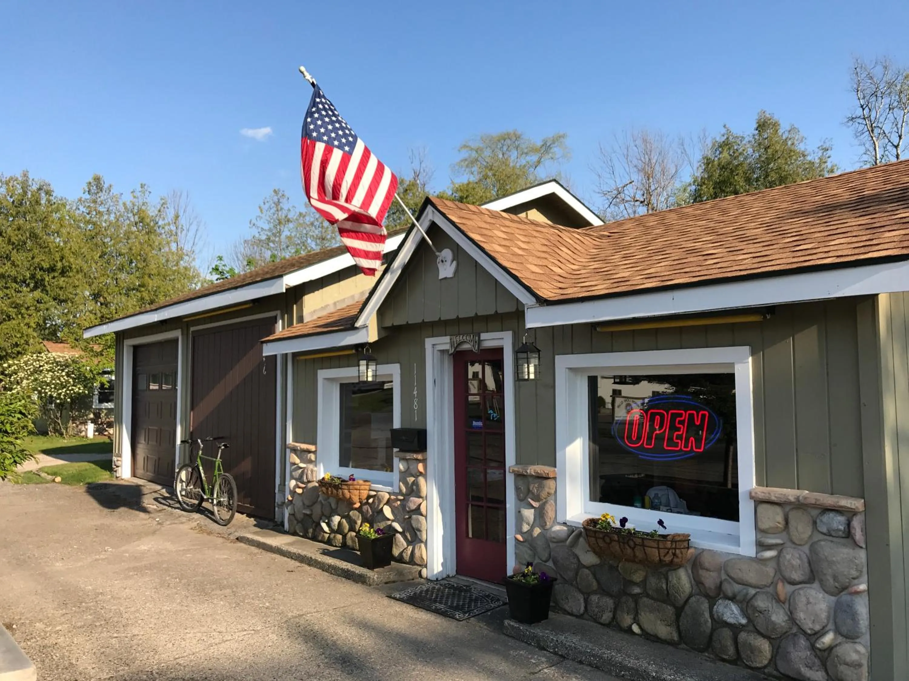 Lobby or reception in Cedar Ridge Cabins
