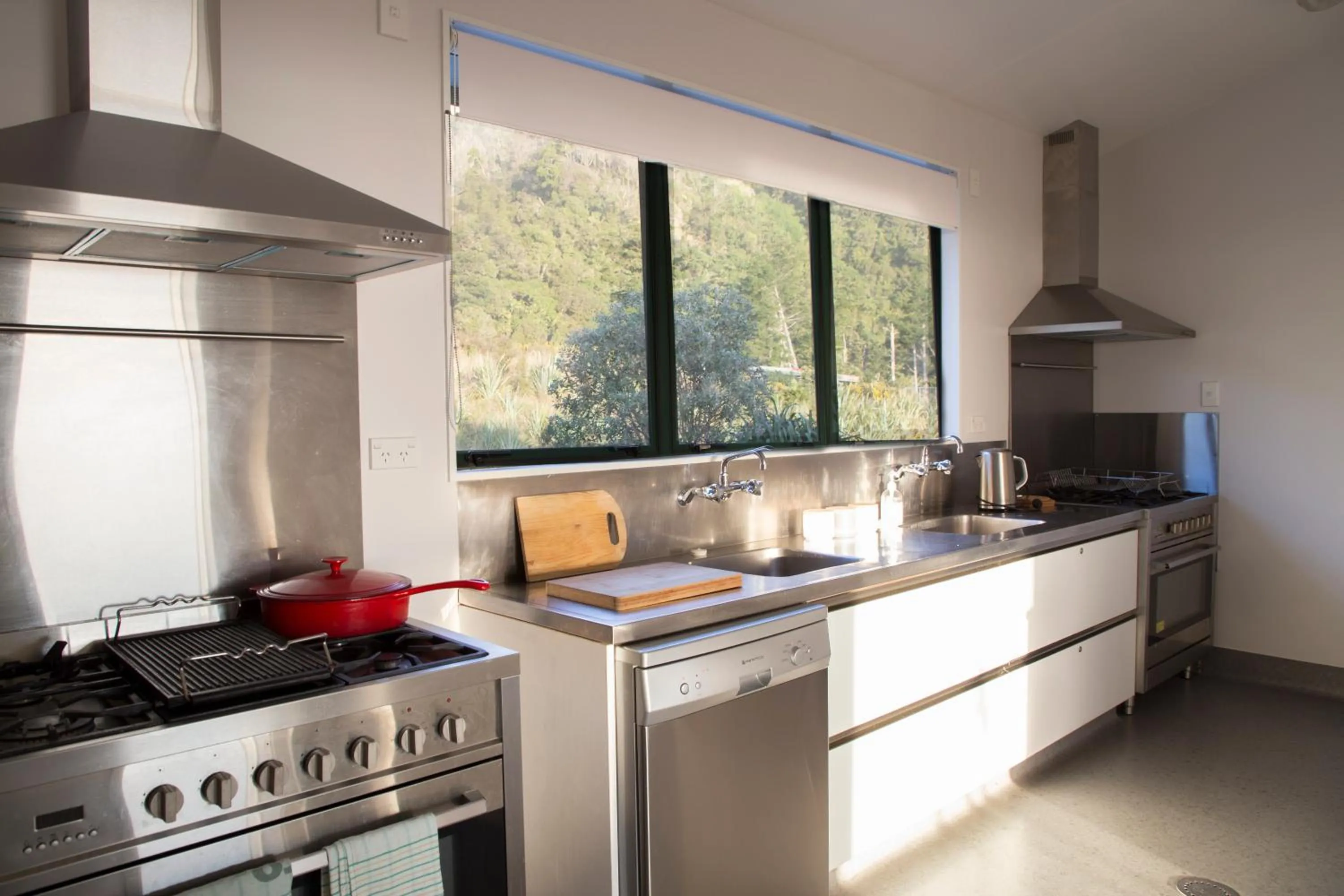 Kitchen or kitchenette in Rataview