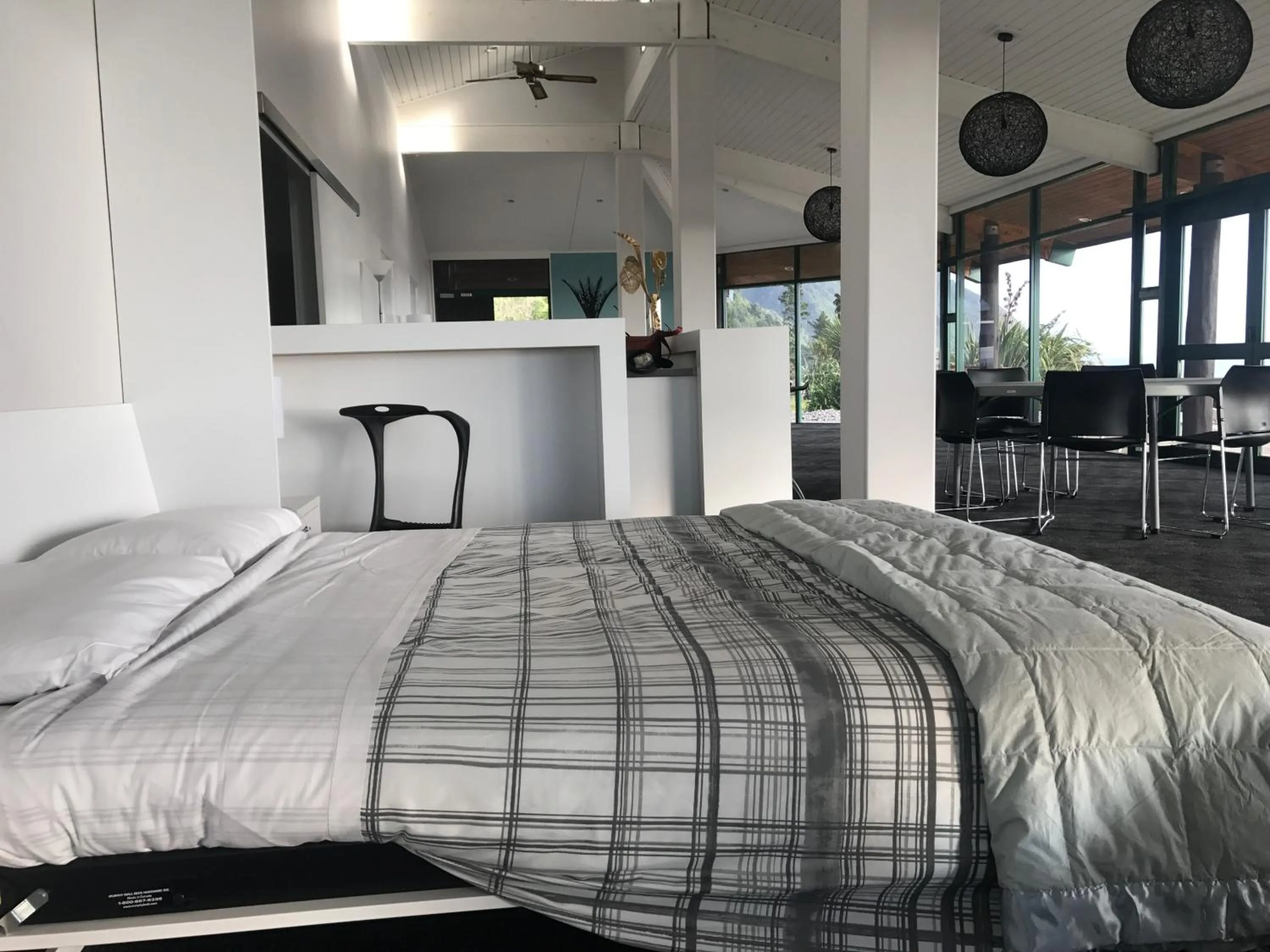 Bedroom, Bed in Rataview