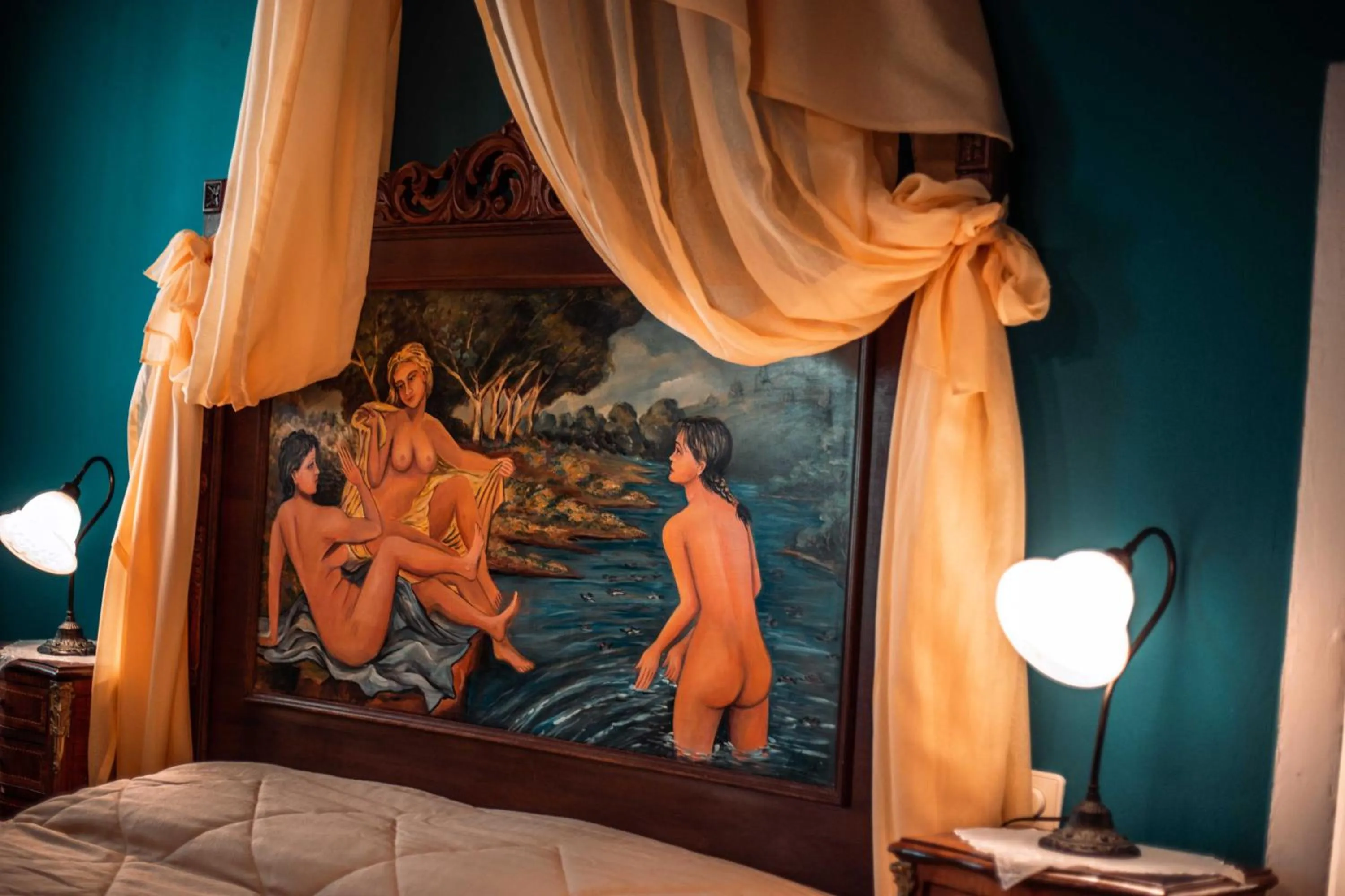 Bedroom in Ilion Hotel