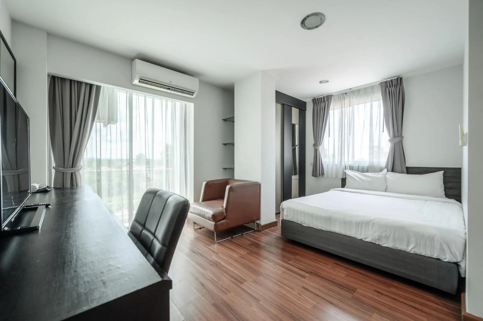 Winner Sriracha Serviced Apartment