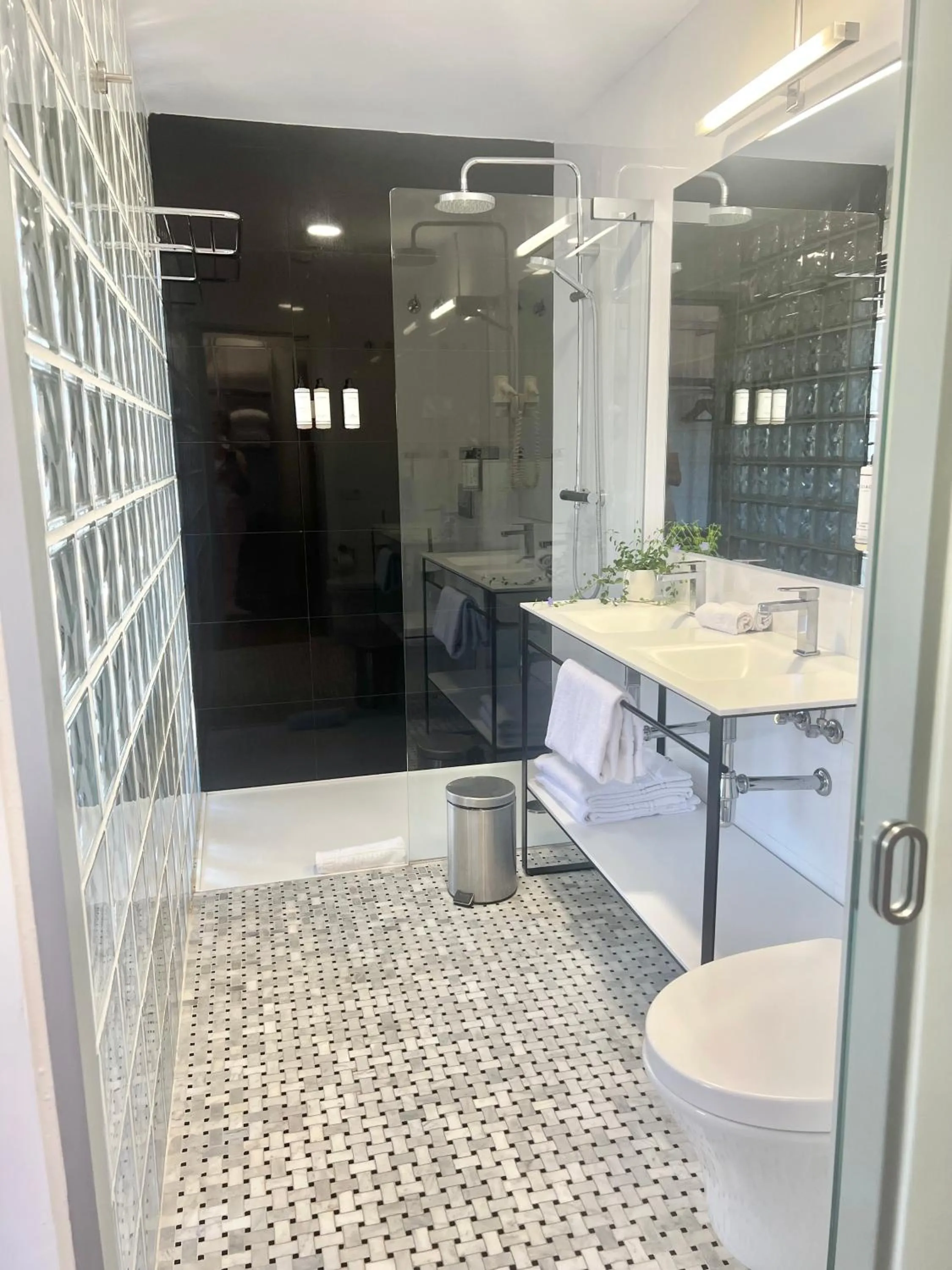 Bathroom in Hotel Aatu - Adults Only