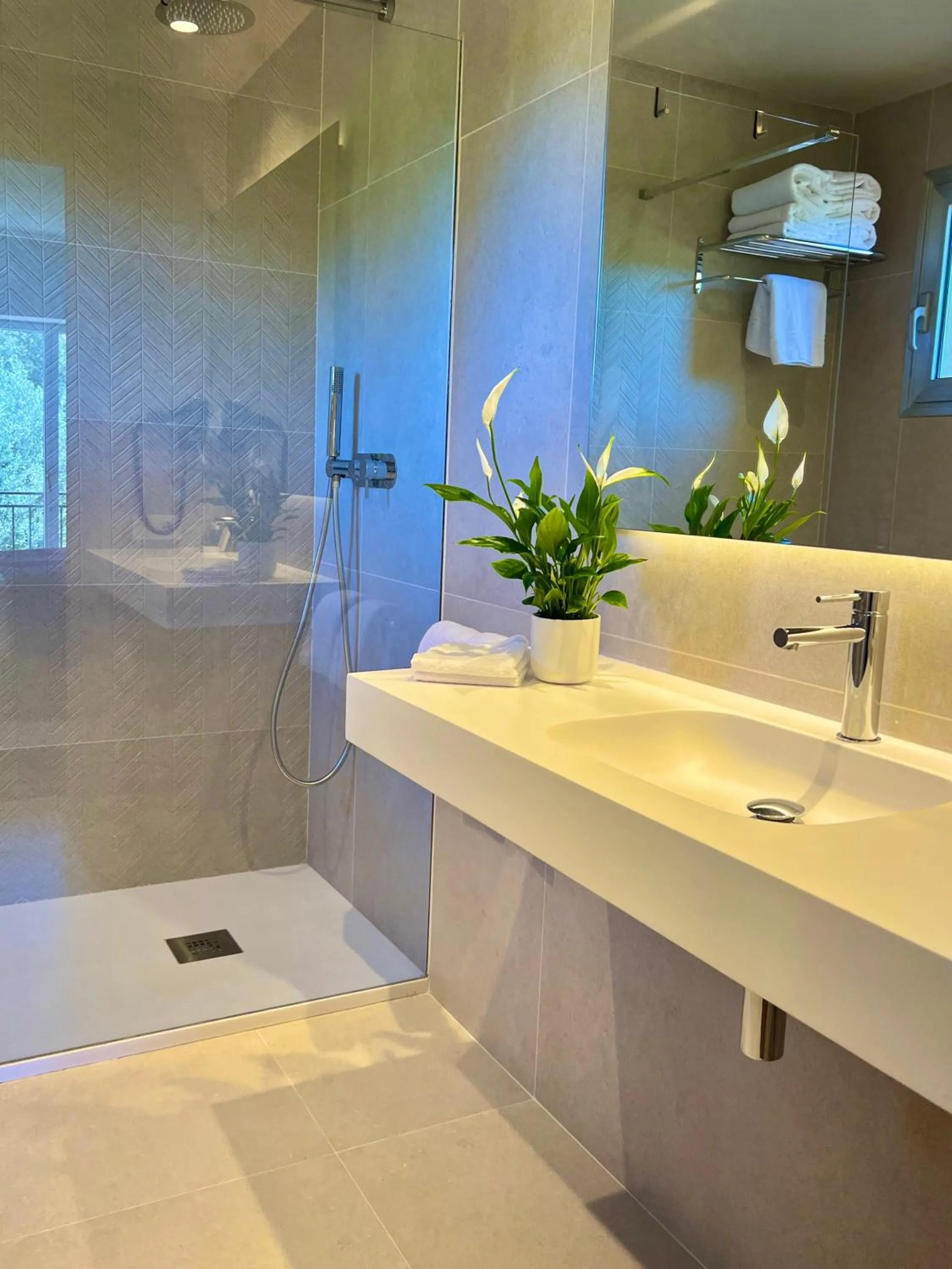 Bathroom in Hotel Aatu - Adults Only