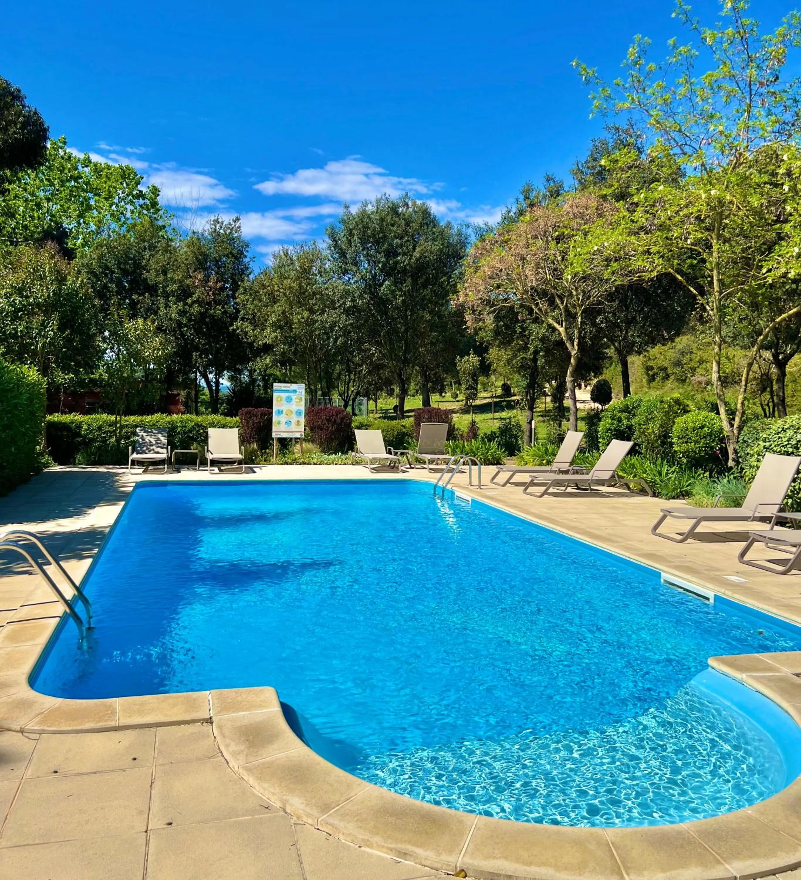 Swimming pool in Hotel Aatu - Adults Only