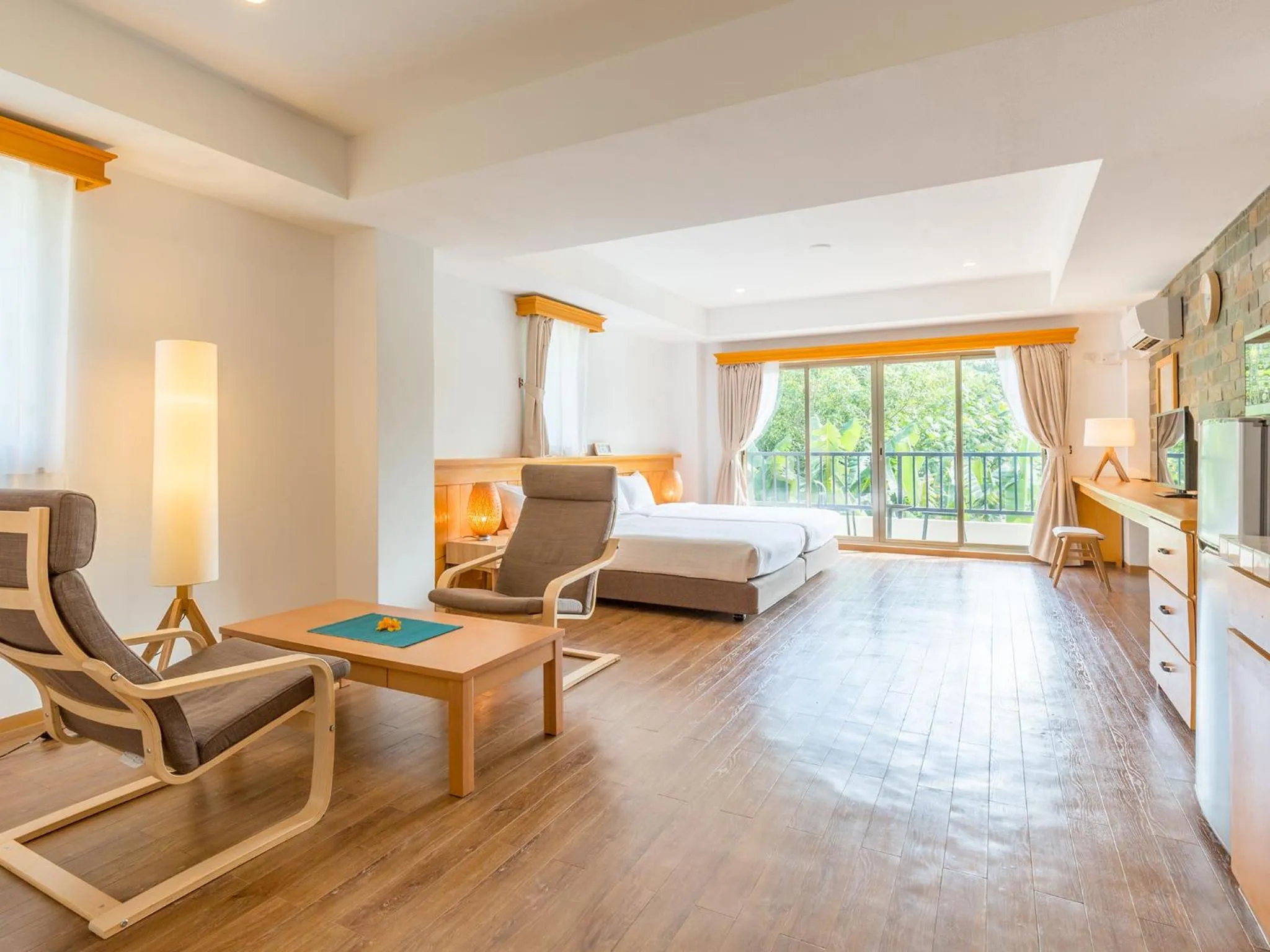 Photo of the whole room, Bed in Garden Palace Downtown Koror