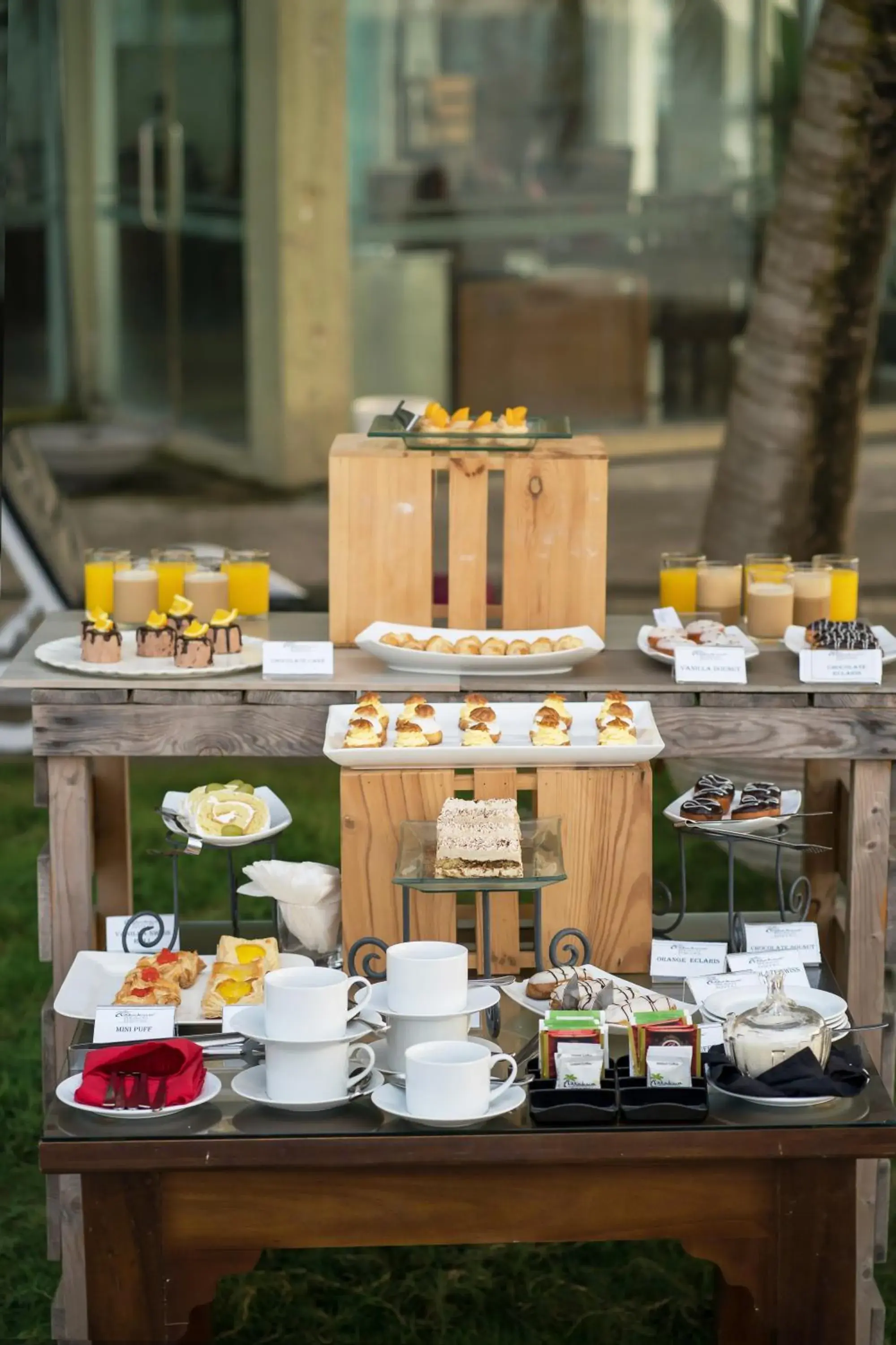 Buffet breakfast in Hikkaduwa Beach Hotel Buffet breakfast in Hikkaduwa Beach Hotel