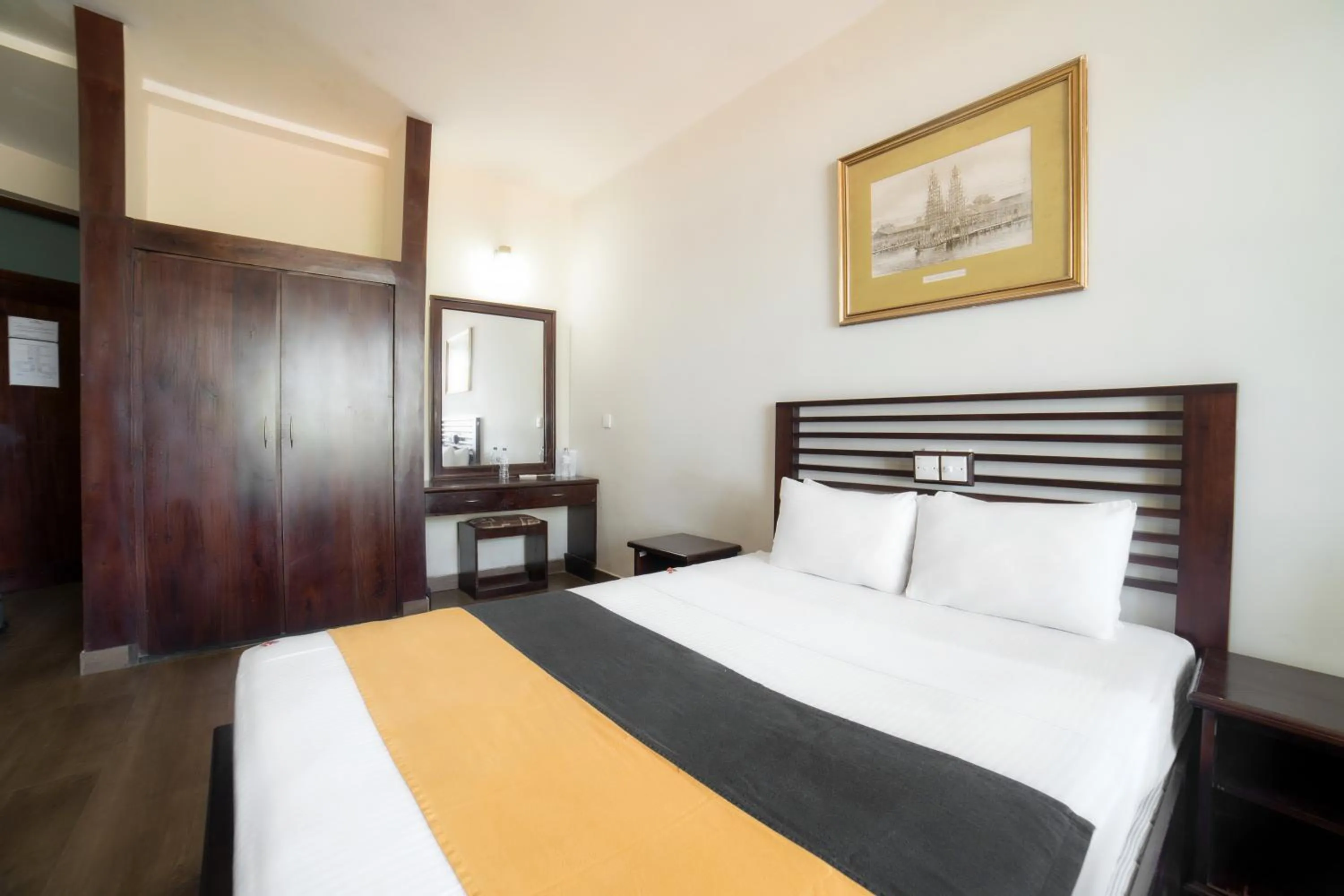 Bedroom, Bed in Hikkaduwa Beach Hotel