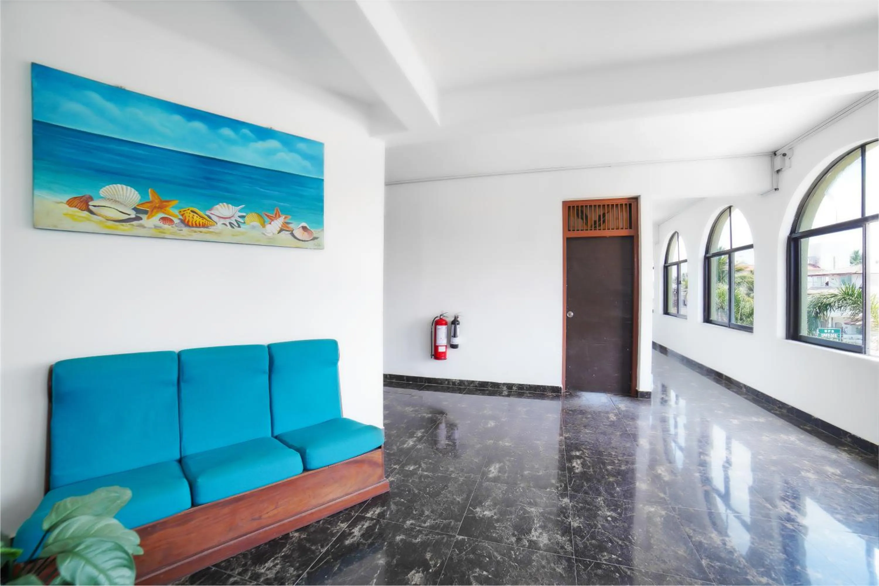 Seating area in Hikkaduwa Beach Hotel