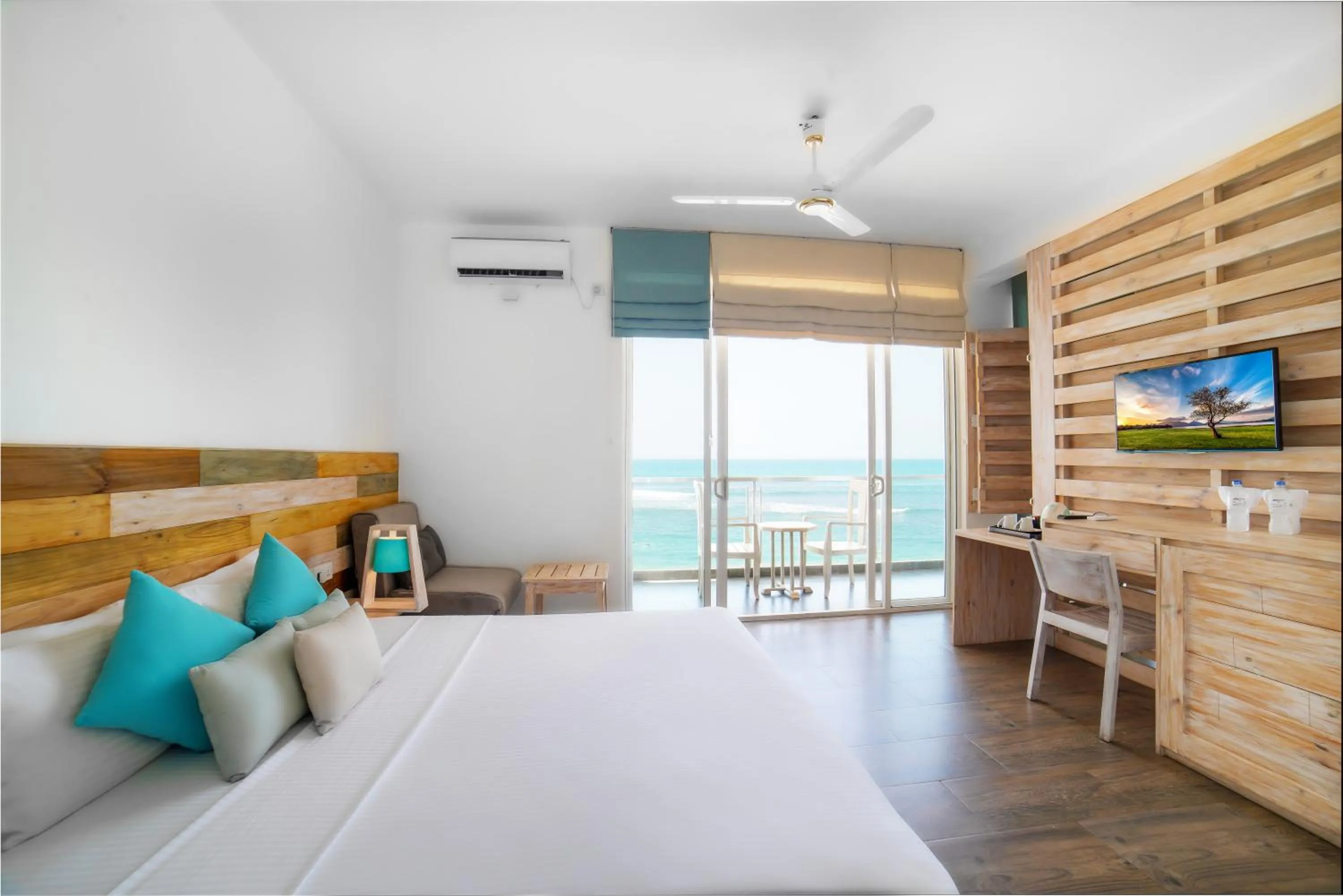 Photo of the whole room, Bed in Hikkaduwa Beach Hotel